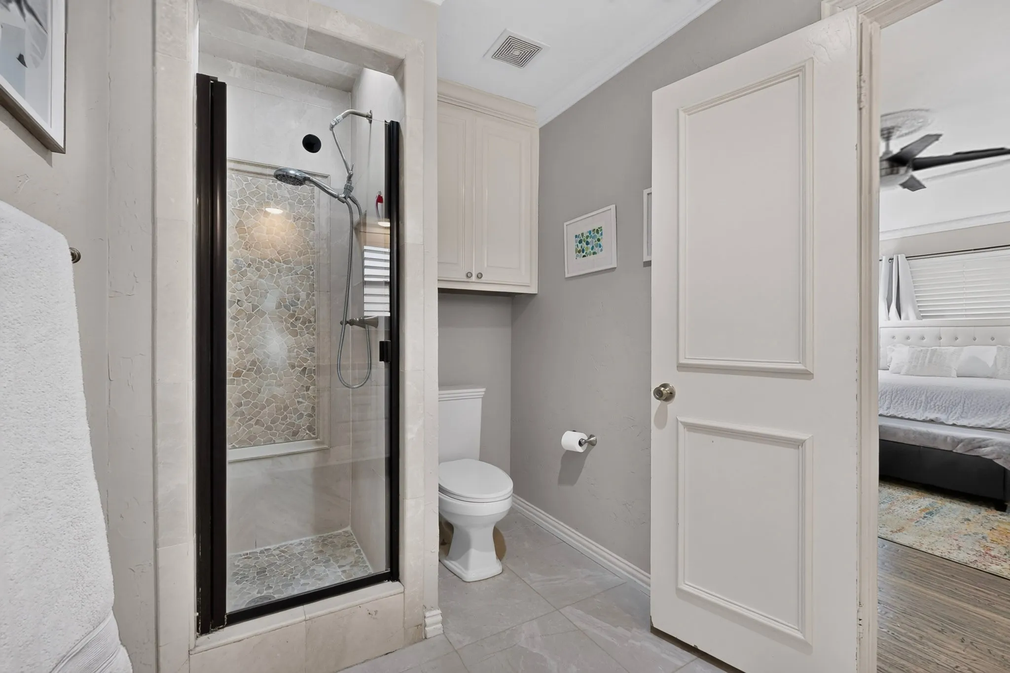 Single Family Residence For Sale in Dallas County , 910 Sharpshire Street, Grand Prairie, Texas 75050, 4 Bedroom, 2 Bathroom, 2 Garage spaces, 2,193 Sqft, built in 1964, mls#21413788, Real Estate Agent in Grand Prairie, Homes For Sale in Dallas county, Homes For Sale in Grand Prairie, Realtor in Grand Prairie Texas, Real Estate Brokerage Independent Realty Texas, Luminita Cordes Realtor