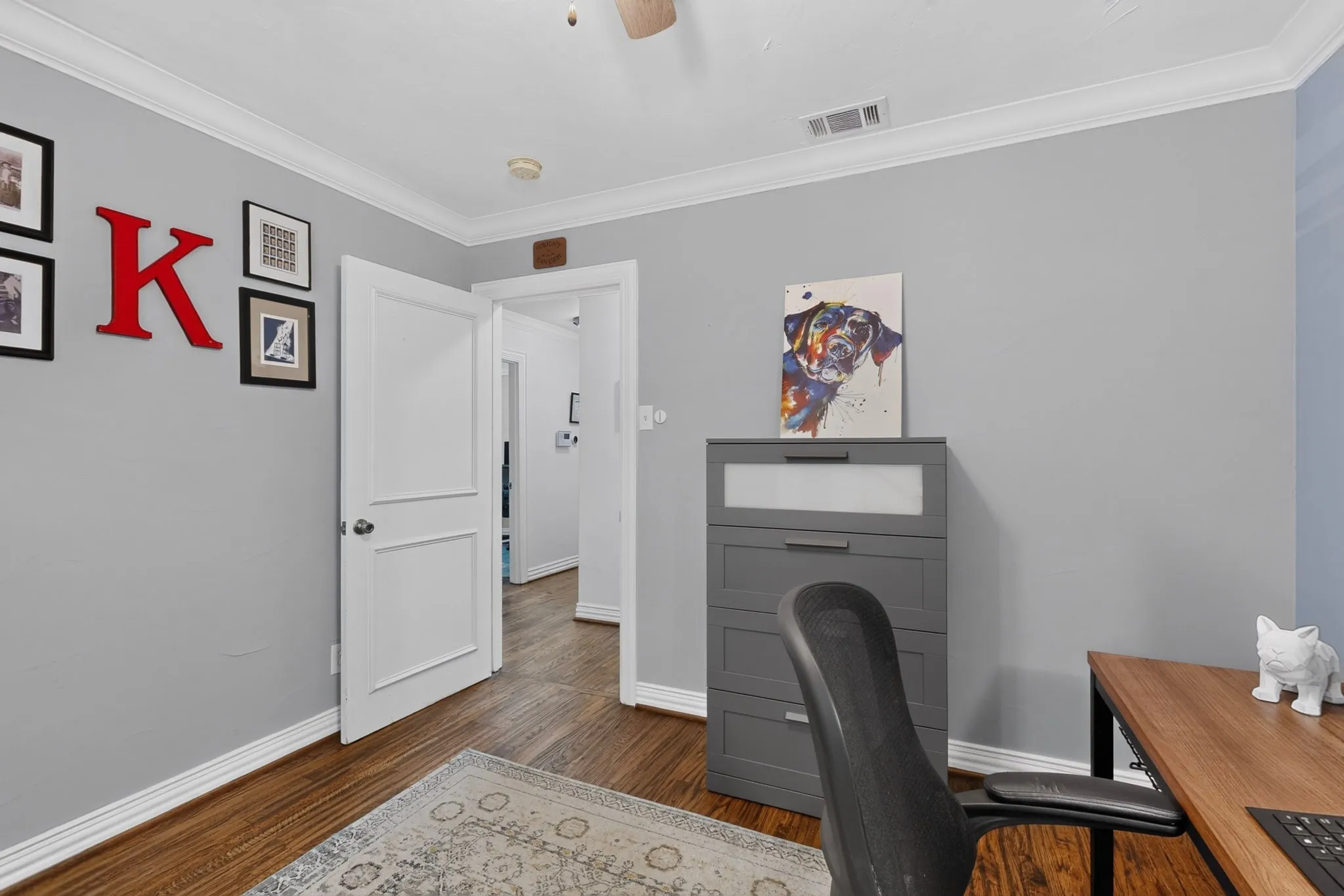 Bedroom / Office Space