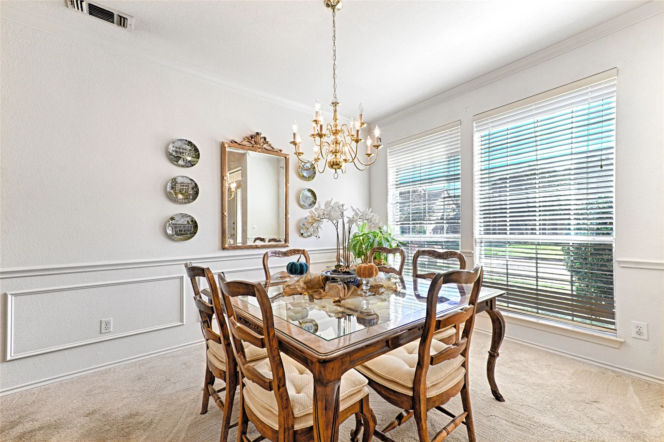 Single Family Residence For Sale in Collin County , 6633 Wickliff Trail, Plano, Texas 75023, 5 Bedroom, 4 Bathroom, 2 Garage spaces, 3,457 Sqft, built in 1992, mls#21407153, Real Estate Agent in Plano, Homes For Sale in Collin county, Homes For Sale in Plano, Realtor in Plano Texas, Real Estate Brokerage Independent Realty Texas, Luminita Cordes Realtor