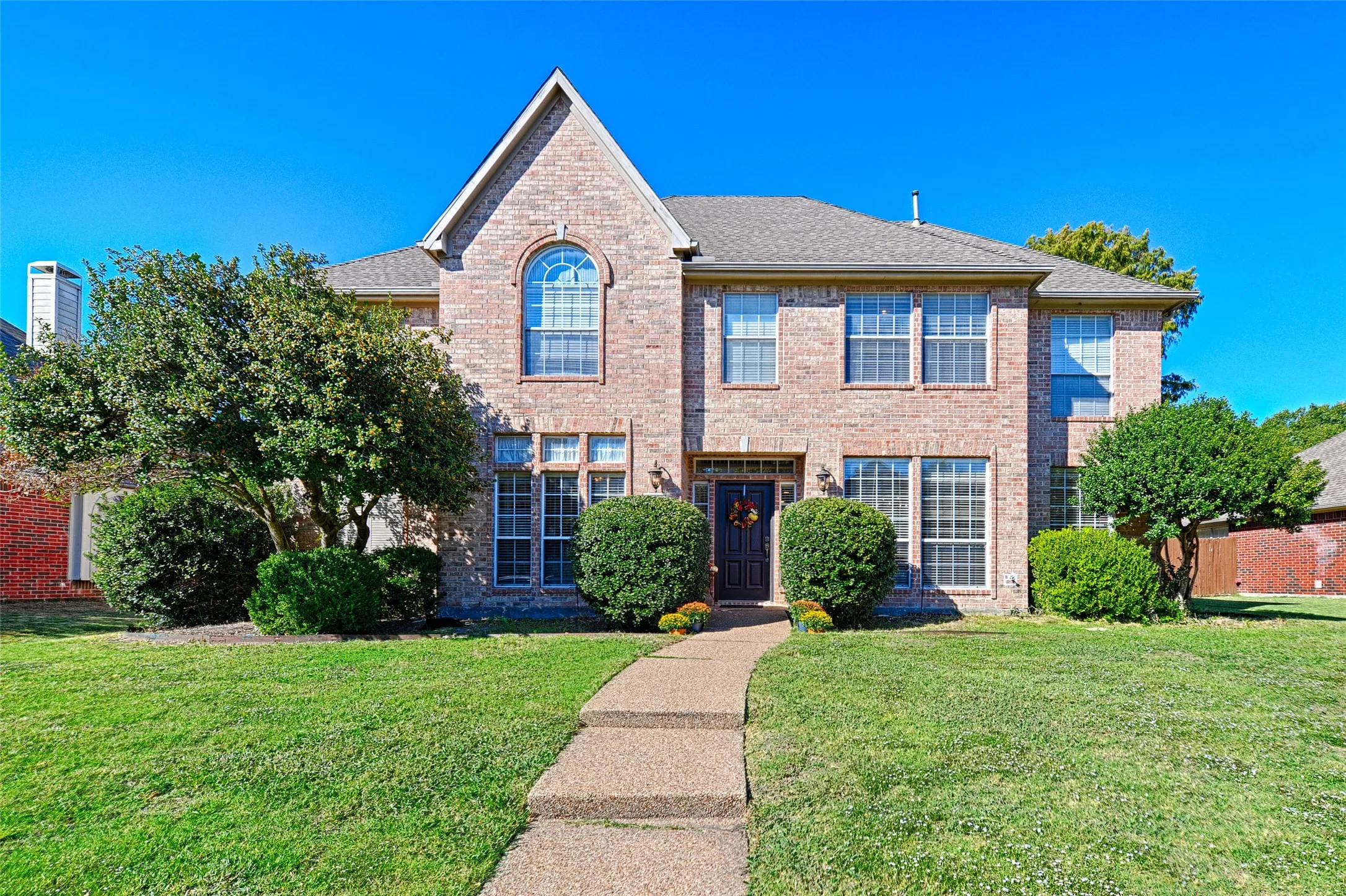 Single Family Residence For Sale