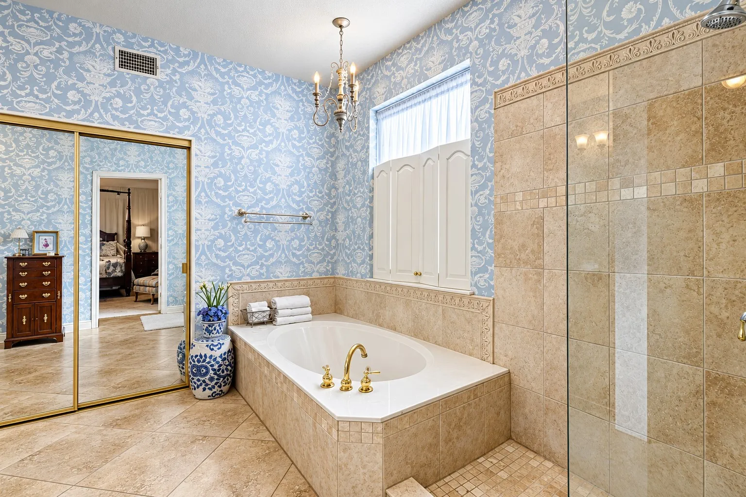 Single Family Residence For Sale in Collin County , 6633 Wickliff Trail, Plano, Texas 75023, 5 Bedroom, 4 Bathroom, 2 Garage spaces, 3,457 Sqft, built in 1992, mls#21407153, Real Estate Agent in Plano, Homes For Sale in Collin county, Homes For Sale in Plano, Realtor in Plano Texas, Real Estate Brokerage Independent Realty Texas, Luminita Cordes Realtor