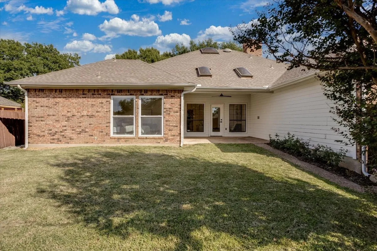 Single Family Residence For Sale in Collin County , 1309 Iowa Drive, Plano, Texas 75093, 3 Bedroom, 3 Bathroom, 3 Garage spaces, 1,912 Sqft, built in 1985, mls#21412249, Real Estate Agent in Plano, Homes For Sale in Collin county, Homes For Sale in Plano, Realtor in Plano Texas, Real Estate Brokerage Independent Realty Texas, Luminita Cordes Realtor