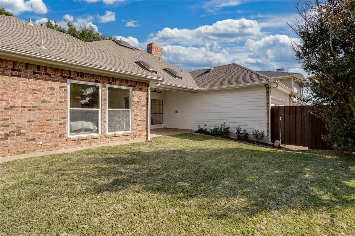 Single Family Residence For Sale in Collin County , 1309 Iowa Drive, Plano, Texas 75093, 3 Bedroom, 3 Bathroom, 3 Garage spaces, 1,912 Sqft, built in 1985, mls#21412249, Real Estate Agent in Plano, Homes For Sale in Collin county, Homes For Sale in Plano, Realtor in Plano Texas, Real Estate Brokerage Independent Realty Texas, Luminita Cordes Realtor