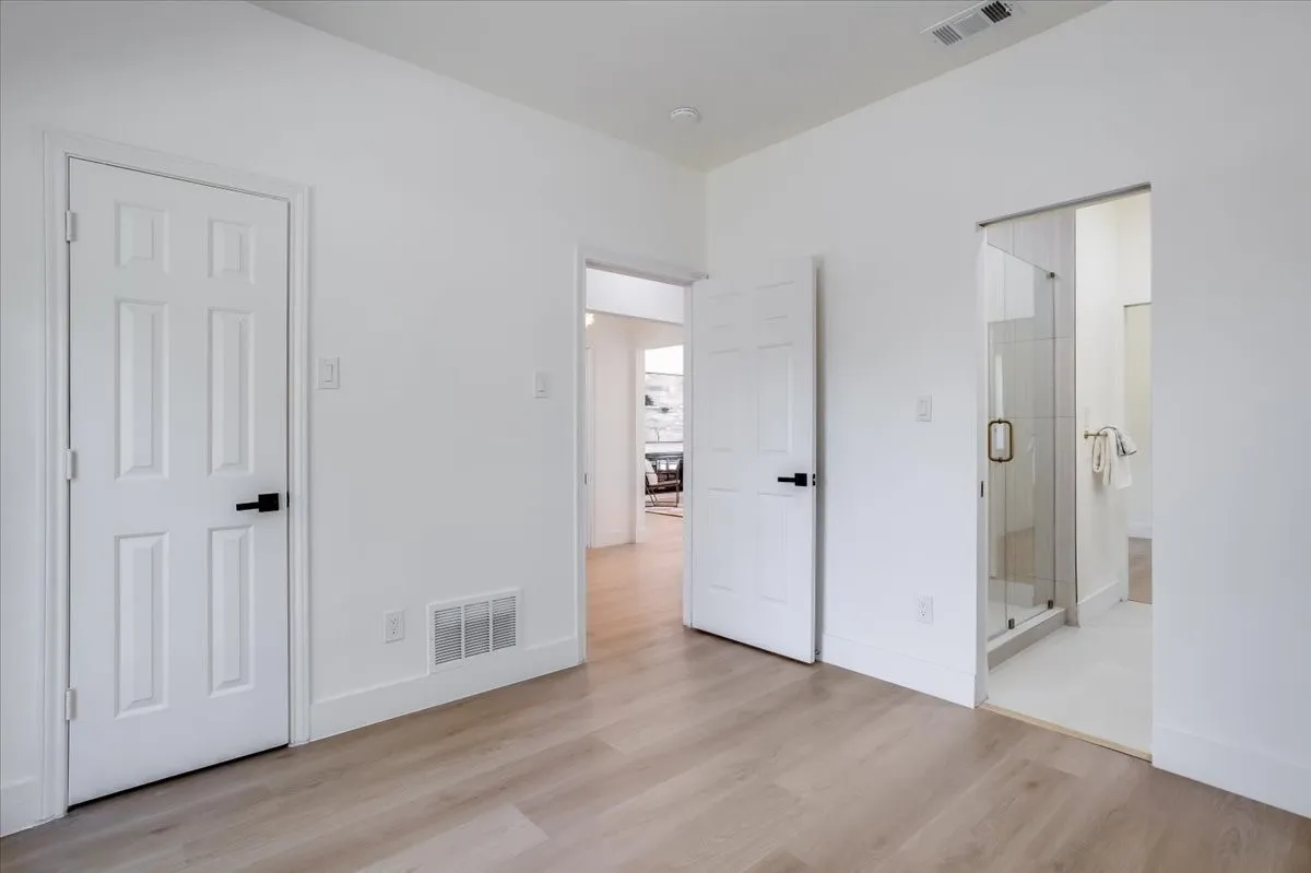 Single Family Residence For Sale in Collin County , 1309 Iowa Drive, Plano, Texas 75093, 3 Bedroom, 3 Bathroom, 3 Garage spaces, 1,912 Sqft, built in 1985, mls#21412249, Real Estate Agent in Plano, Homes For Sale in Collin county, Homes For Sale in Plano, Realtor in Plano Texas, Real Estate Brokerage Independent Realty Texas, Luminita Cordes Realtor