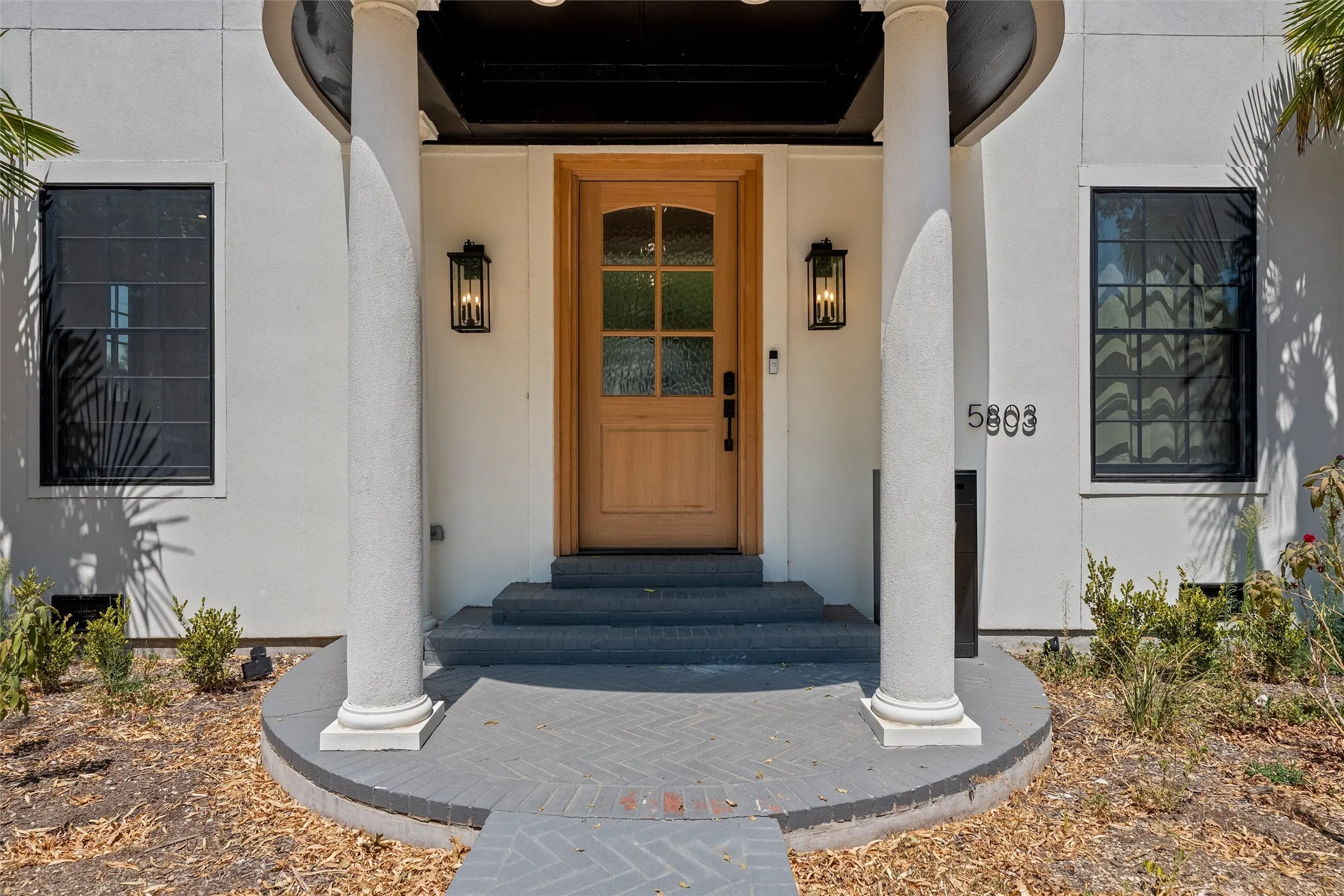 Single Family Residence For Sale in Dallas County , 5803 Velasco Avenue, Dallas, Texas 75206, 5 Bedroom, 5 Bathroom, 2 Garage spaces, 3,860 Sqft, built in 2008, mls#21413399, Real Estate Agent in Dallas, Homes For Sale in Dallas county, Homes For Sale in Dallas, Realtor in Dallas Texas, Real Estate Brokerage Independent Realty Texas, Luminita Cordes Realtor