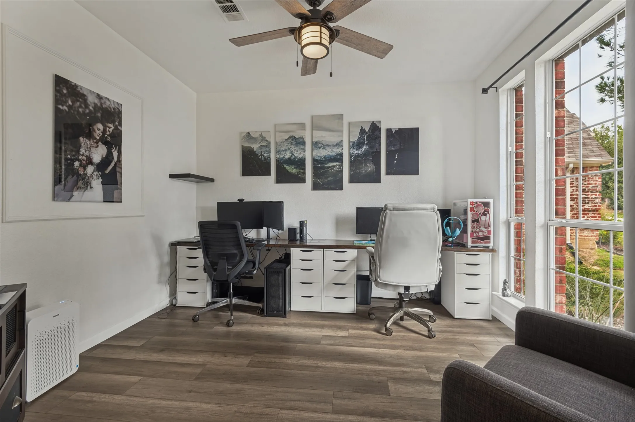 Single Family Residence For Sale in Tarrant County , 7929 Stansfield Drive, Fort Worth, Texas 76137, 5 Bedroom, 3 Bathroom, 2 Garage spaces, 2,865 Sqft, built in 2002, mls#21412412, Real Estate Agent in Fort Worth, Homes For Sale in Tarrant county, Homes For Sale in Fort Worth, Realtor in Fort Worth Texas, Real Estate Brokerage Independent Realty Texas, Luminita Cordes Realtor