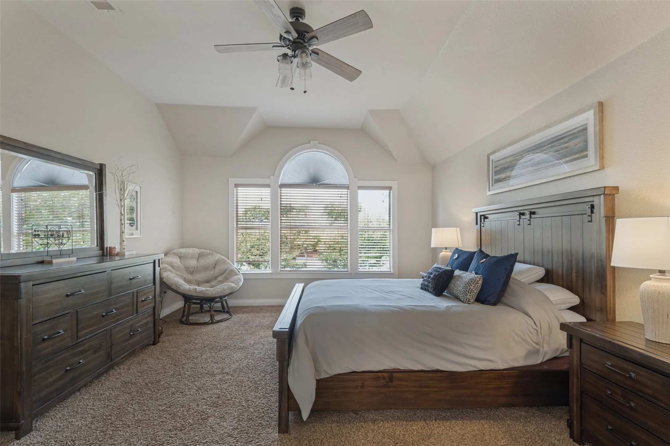 Single Family Residence For Sale in Tarrant County , 7929 Stansfield Drive, Fort Worth, Texas 76137, 5 Bedroom, 3 Bathroom, 2 Garage spaces, 2,865 Sqft, built in 2002, mls#21412412, Real Estate Agent in Fort Worth, Homes For Sale in Tarrant county, Homes For Sale in Fort Worth, Realtor in Fort Worth Texas, Real Estate Brokerage Independent Realty Texas, Luminita Cordes Realtor
