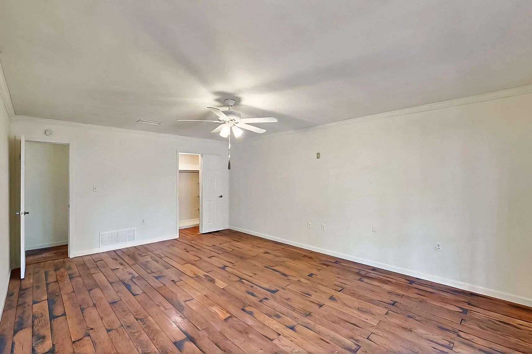 Single Family Residence For Sale in Collin County , 691 Rose garden Drive, Mc Kinney, Texas 75072, 4 Bedroom, 3 Bathroom, Garage spaces, 3,500 Sqft, built in 1985, mls#21413925, Real Estate Agent in Mc Kinney, Homes For Sale in Collin county, Homes For Sale in Mc Kinney, Realtor in Mc Kinney Texas, Real Estate Brokerage Independent Realty Texas, Luminita Cordes Realtor