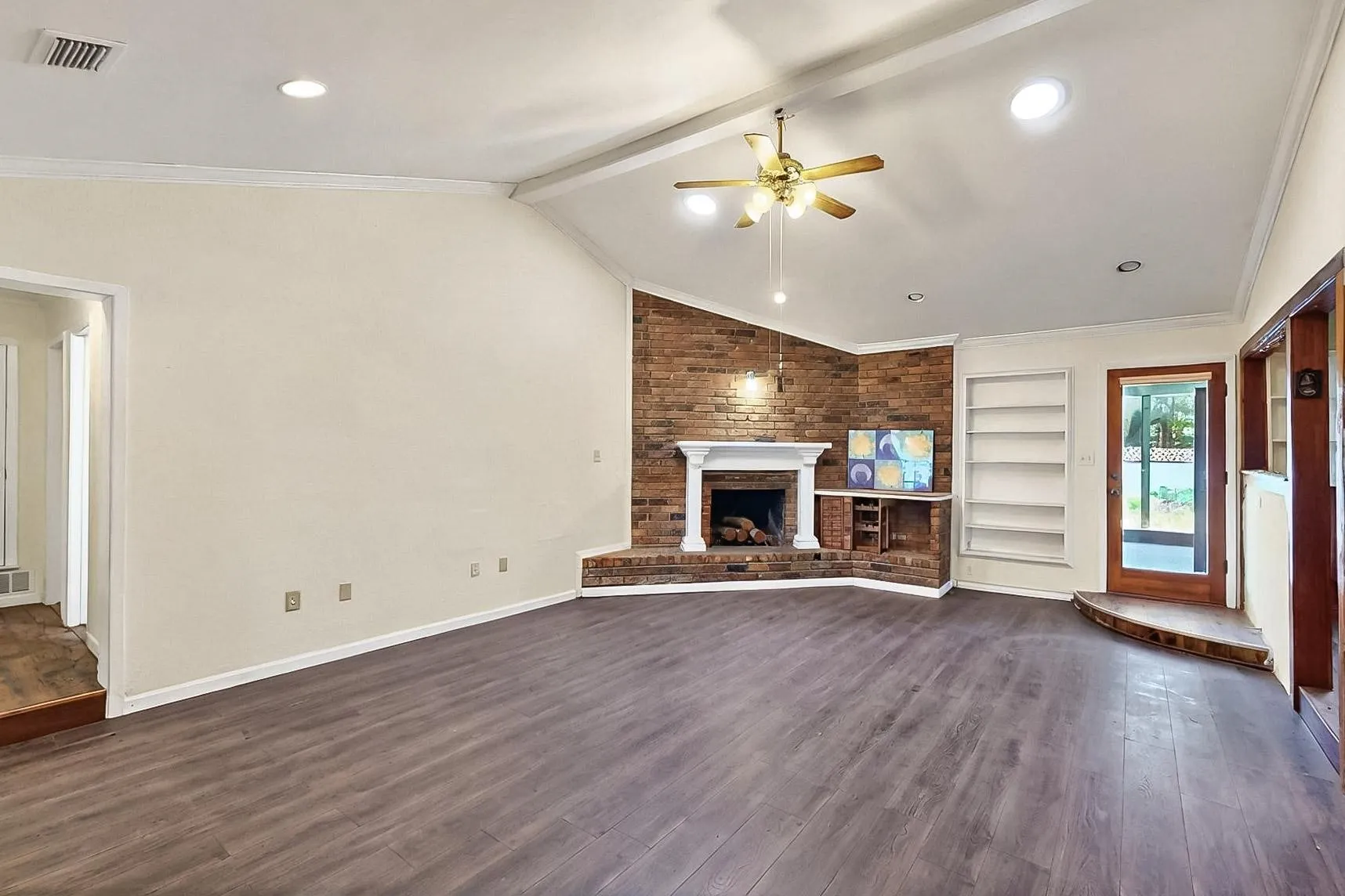 Single Family Residence For Sale in Collin County , 691 Rose garden Drive, Mc Kinney, Texas 75072, 4 Bedroom, 3 Bathroom, Garage spaces, 3,500 Sqft, built in 1985, mls#21413925, Real Estate Agent in Mc Kinney, Homes For Sale in Collin county, Homes For Sale in Mc Kinney, Realtor in Mc Kinney Texas, Real Estate Brokerage Independent Realty Texas, Luminita Cordes Realtor