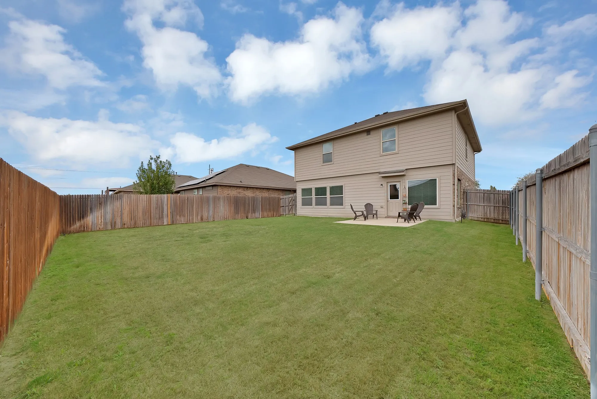 Single Family Residence For Sale in Tarrant County , 6321 Eagle Lake Court, Fort Worth, Texas 76179, 3 Bedroom, 3 Bathroom, 2 Garage spaces, 2,477 Sqft, built in 2017, mls#21413720, Real Estate Agent in Fort Worth, Homes For Sale in Tarrant county, Homes For Sale in Fort Worth, Realtor in Fort Worth Texas, Real Estate Brokerage Independent Realty Texas, Luminita Cordes Realtor