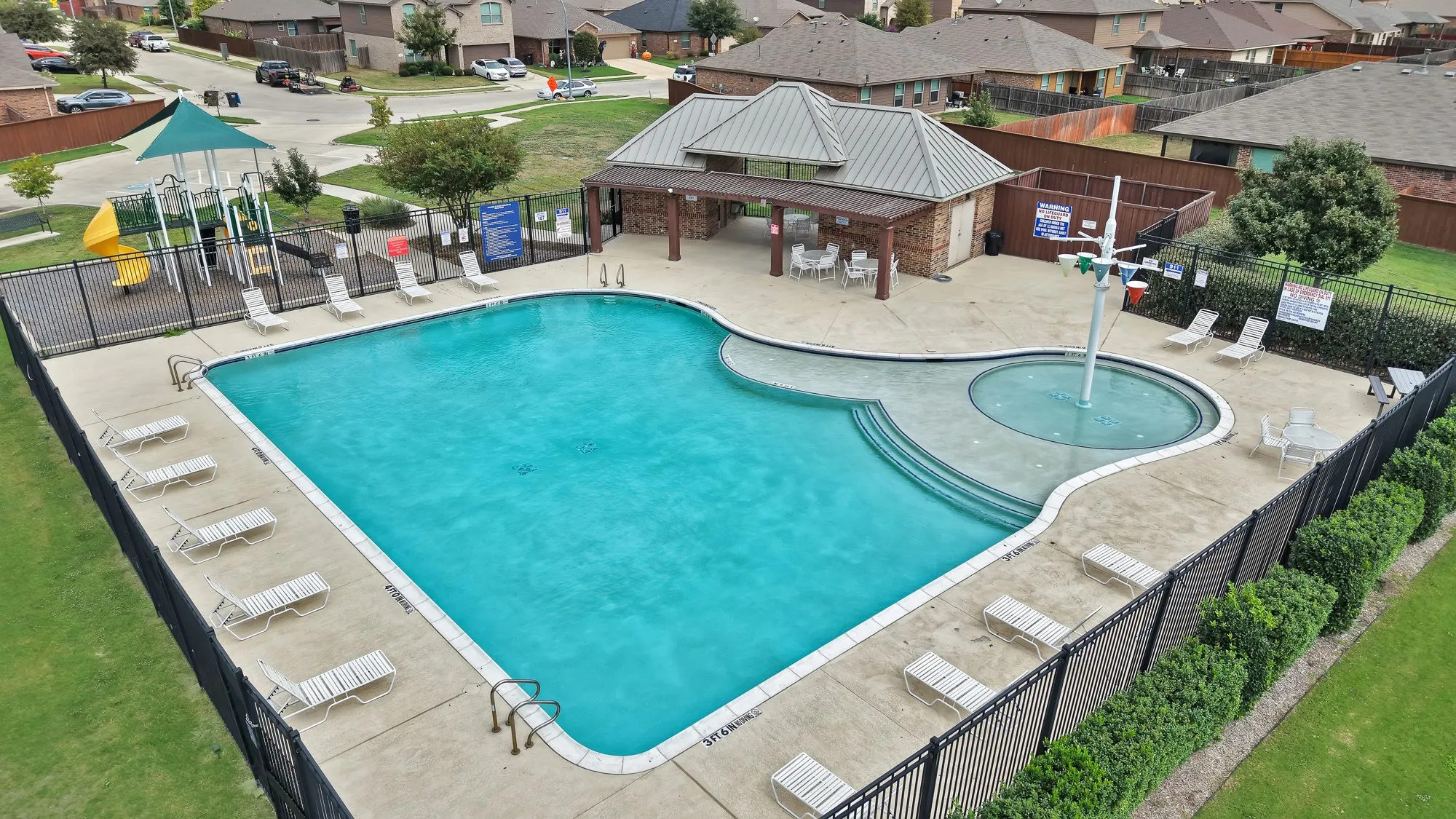 Single Family Residence For Sale in Tarrant County , 6321 Eagle Lake Court, Fort Worth, Texas 76179, 3 Bedroom, 3 Bathroom, 2 Garage spaces, 2,477 Sqft, built in 2017, mls#21413720, Real Estate Agent in Fort Worth, Homes For Sale in Tarrant county, Homes For Sale in Fort Worth, Realtor in Fort Worth Texas, Real Estate Brokerage Independent Realty Texas, Luminita Cordes Realtor