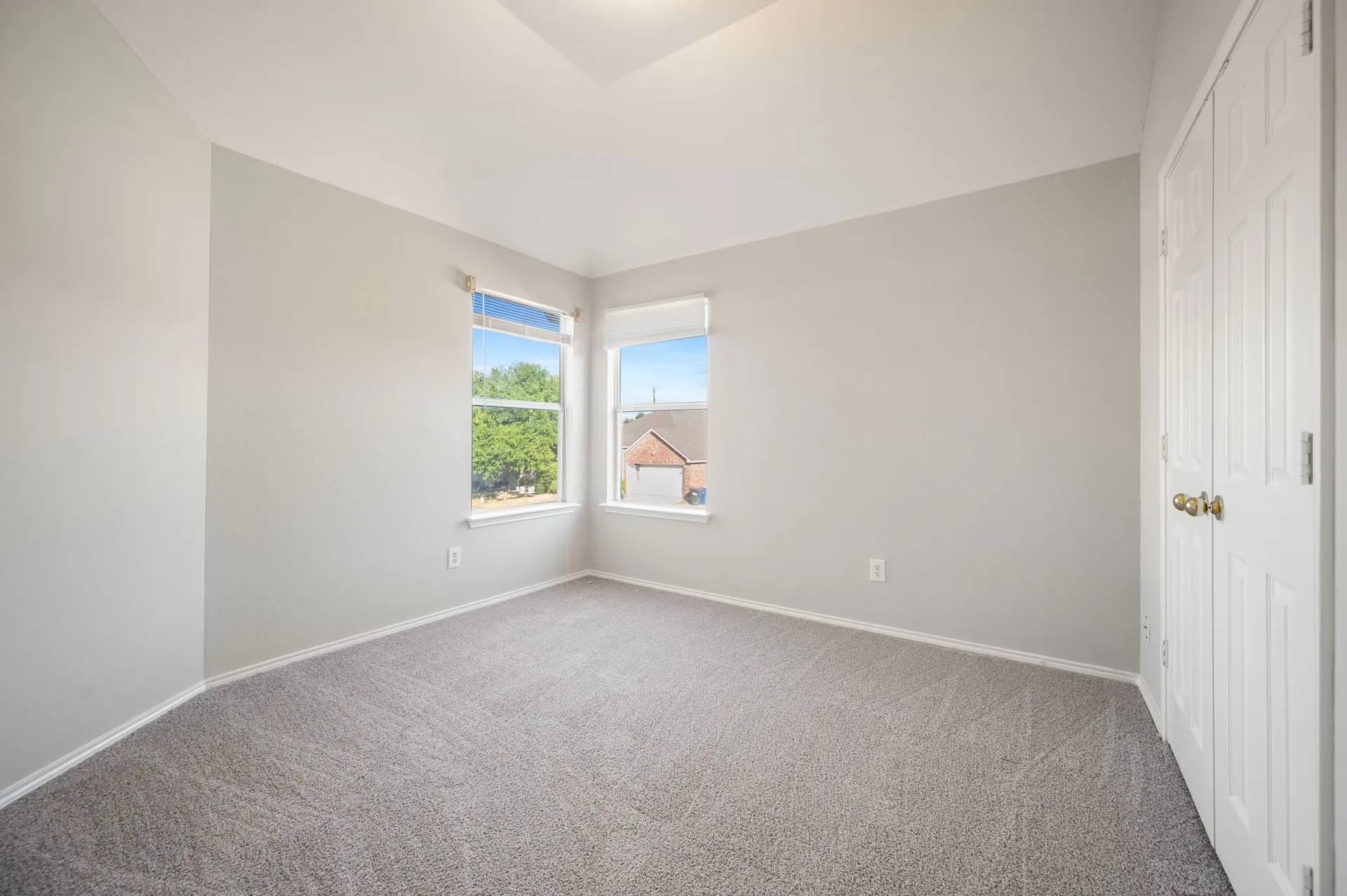 Single Family Residence For Rent in Collin County , 1117 Inland Lane, Mc Kinney, Texas 75072, 3 Bedroom, 3 Bathroom, 2 Garage spaces, 1,903 Sqft, built in 2002, mls#21414003, Real Estate Agent in Mc Kinney, Homes For Rent in Collin county, Homes For Rent in Mc Kinney, Realtor in Mc Kinney Texas, Real Estate Brokerage Independent Realty Texas, Luminita Cordes Realtor