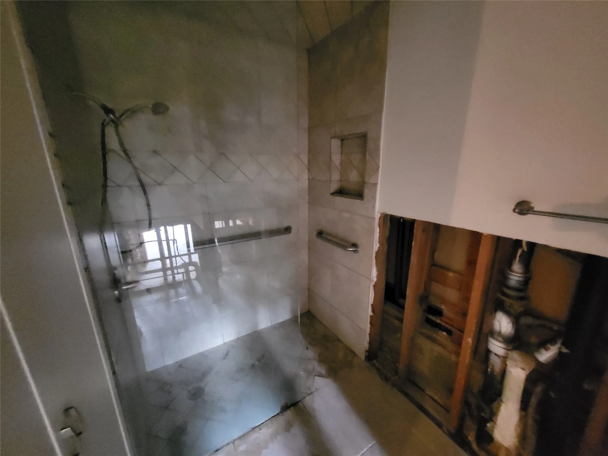 Condominium For Sale in Dallas County , 5821 COPPERWOOD Lane 1126, Dallas, Texas 75248, 2 Bedroom, 2 Bathroom, Garage spaces, 1,100 Sqft, built in 1958, mls#21414020, Real Estate Agent in Dallas, Homes For Sale in Dallas county, Homes For Sale in Dallas, Realtor in Dallas Texas, Real Estate Brokerage Independent Realty Texas, Luminita Cordes Realtor