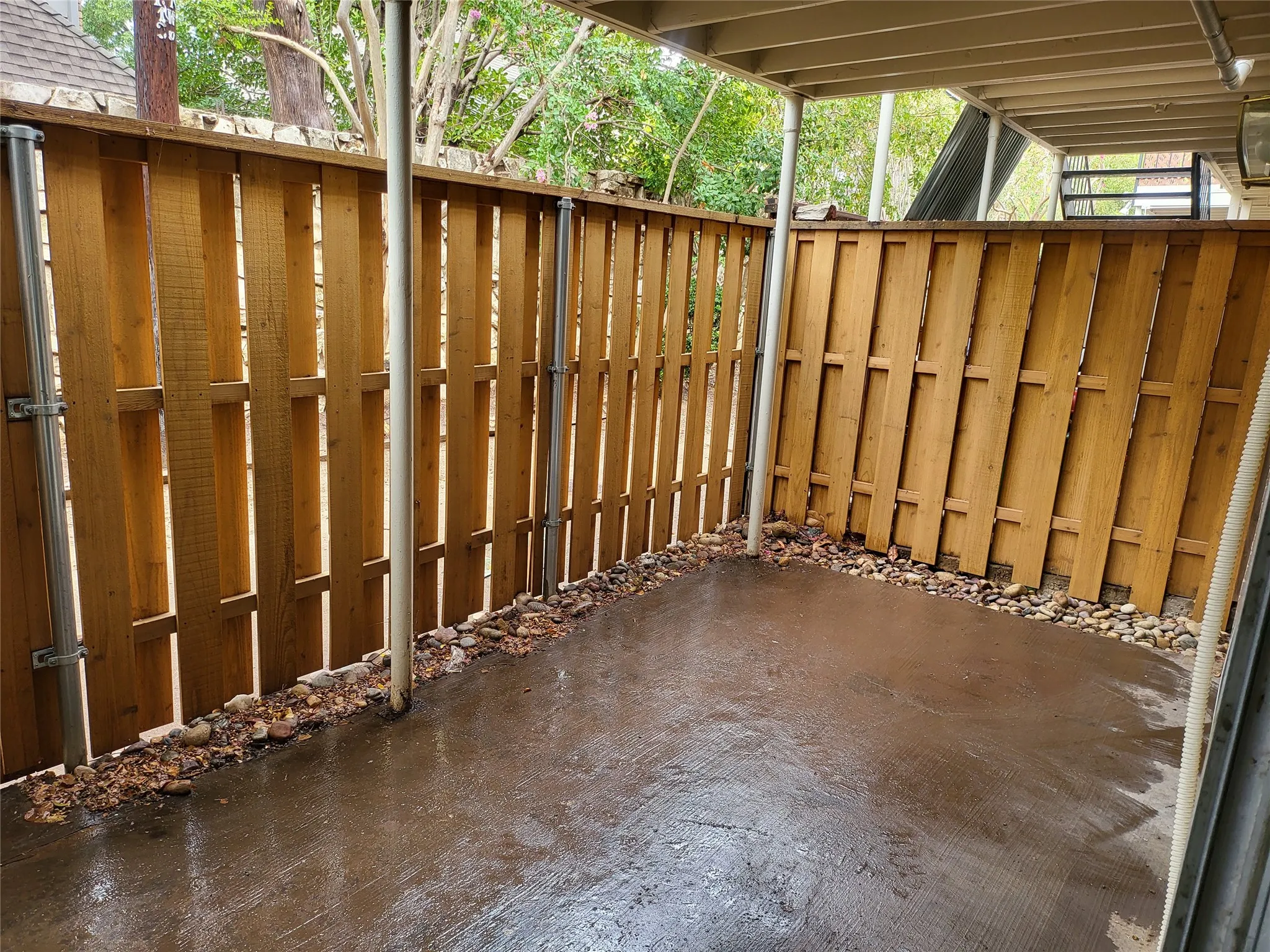 Condominium For Sale in Dallas County , 5821 COPPERWOOD Lane 1126, Dallas, Texas 75248, 2 Bedroom, 2 Bathroom, Garage spaces, 1,100 Sqft, built in 1958, mls#21414020, Real Estate Agent in Dallas, Homes For Sale in Dallas county, Homes For Sale in Dallas, Realtor in Dallas Texas, Real Estate Brokerage Independent Realty Texas, Luminita Cordes Realtor