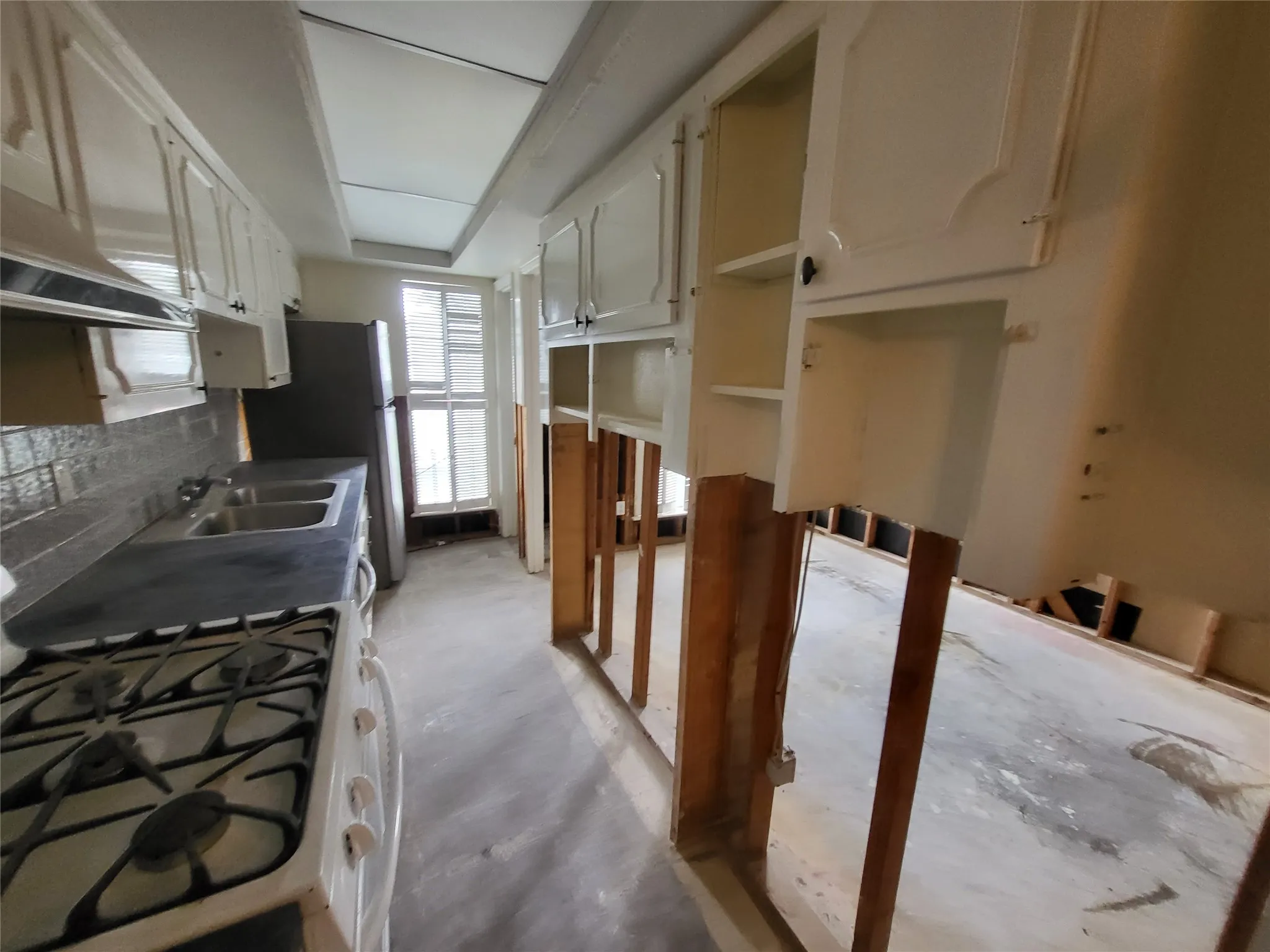 Condominium For Sale in Dallas County , 5821 COPPERWOOD Lane 1126, Dallas, Texas 75248, 2 Bedroom, 2 Bathroom, Garage spaces, 1,100 Sqft, built in 1958, mls#21414020, Real Estate Agent in Dallas, Homes For Sale in Dallas county, Homes For Sale in Dallas, Realtor in Dallas Texas, Real Estate Brokerage Independent Realty Texas, Luminita Cordes Realtor