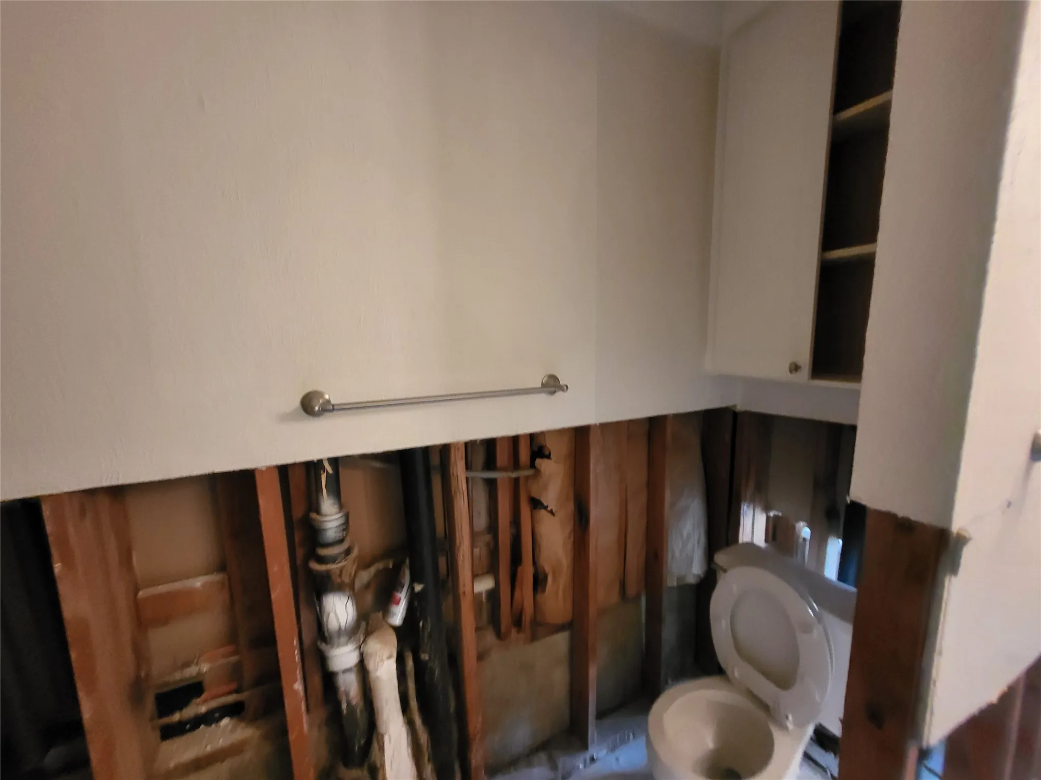 Condominium For Sale in Dallas County , 5821 COPPERWOOD Lane 1126, Dallas, Texas 75248, 2 Bedroom, 2 Bathroom, Garage spaces, 1,100 Sqft, built in 1958, mls#21414020, Real Estate Agent in Dallas, Homes For Sale in Dallas county, Homes For Sale in Dallas, Realtor in Dallas Texas, Real Estate Brokerage Independent Realty Texas, Luminita Cordes Realtor