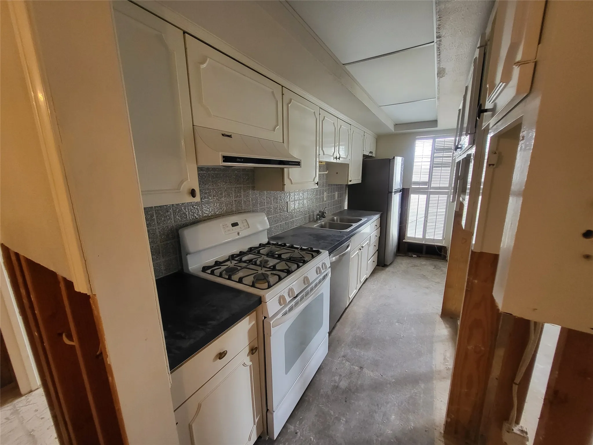 Condominium For Sale in Dallas County , 5821 COPPERWOOD Lane 1126, Dallas, Texas 75248, 2 Bedroom, 2 Bathroom, Garage spaces, 1,100 Sqft, built in 1958, mls#21414020, Real Estate Agent in Dallas, Homes For Sale in Dallas county, Homes For Sale in Dallas, Realtor in Dallas Texas, Real Estate Brokerage Independent Realty Texas, Luminita Cordes Realtor