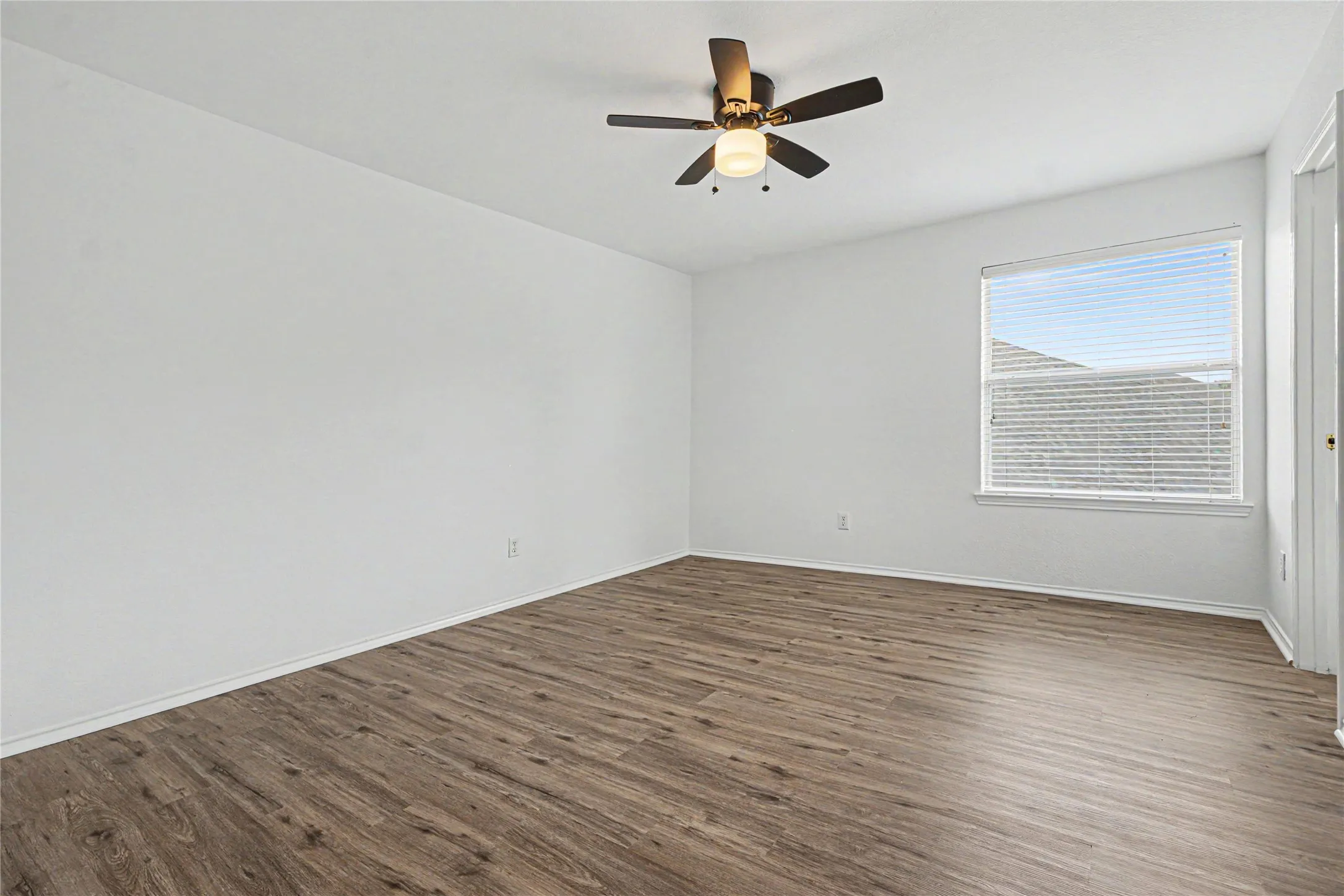 Single Family Residence For Sale in Collin County , 3148 Paradise Valley Drive, Plano, Texas 75025, 5 Bedroom, 4 Bathroom, 2 Garage spaces, 3,240 Sqft, built in 2000, mls#21413781, Real Estate Agent in Plano, Homes For Sale in Collin county, Homes For Sale in Plano, Realtor in Plano Texas, Real Estate Brokerage Independent Realty Texas, Luminita Cordes Realtor