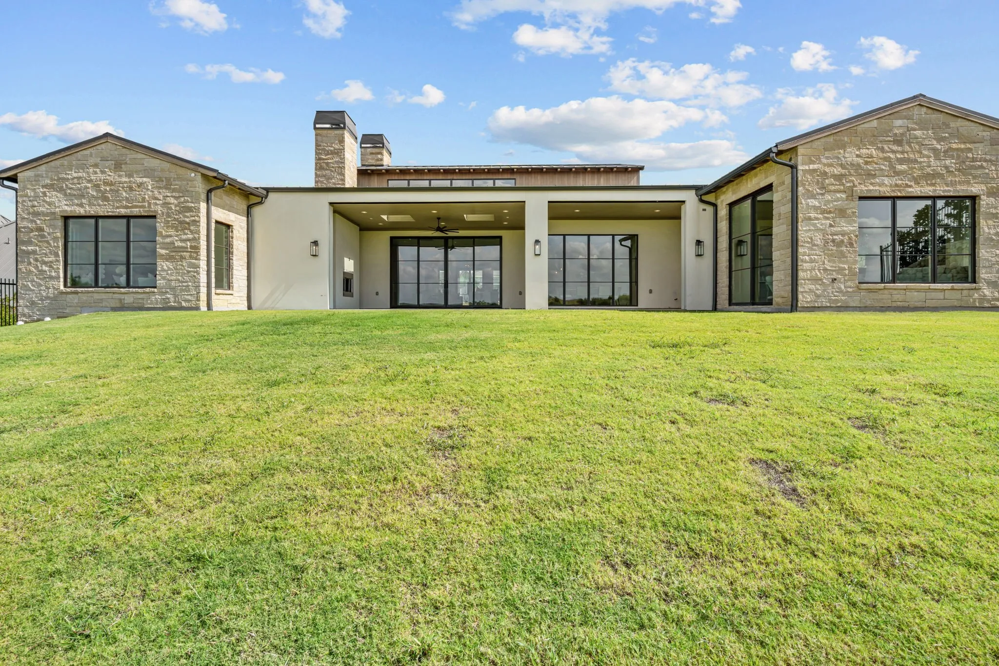 Single Family Residence For Sale in Tarrant County , 4516 Chablis Drive, Fort Worth, Texas 76126, 4 Bedroom, 5 Bathroom, 3 Garage spaces, 5,123 Sqft, built in 2026, mls#21413229, Real Estate Agent in Fort Worth, Homes For Sale in Tarrant county, Homes For Sale in Fort Worth, Realtor in Fort Worth Texas, Real Estate Brokerage Independent Realty Texas, Luminita Cordes Realtor