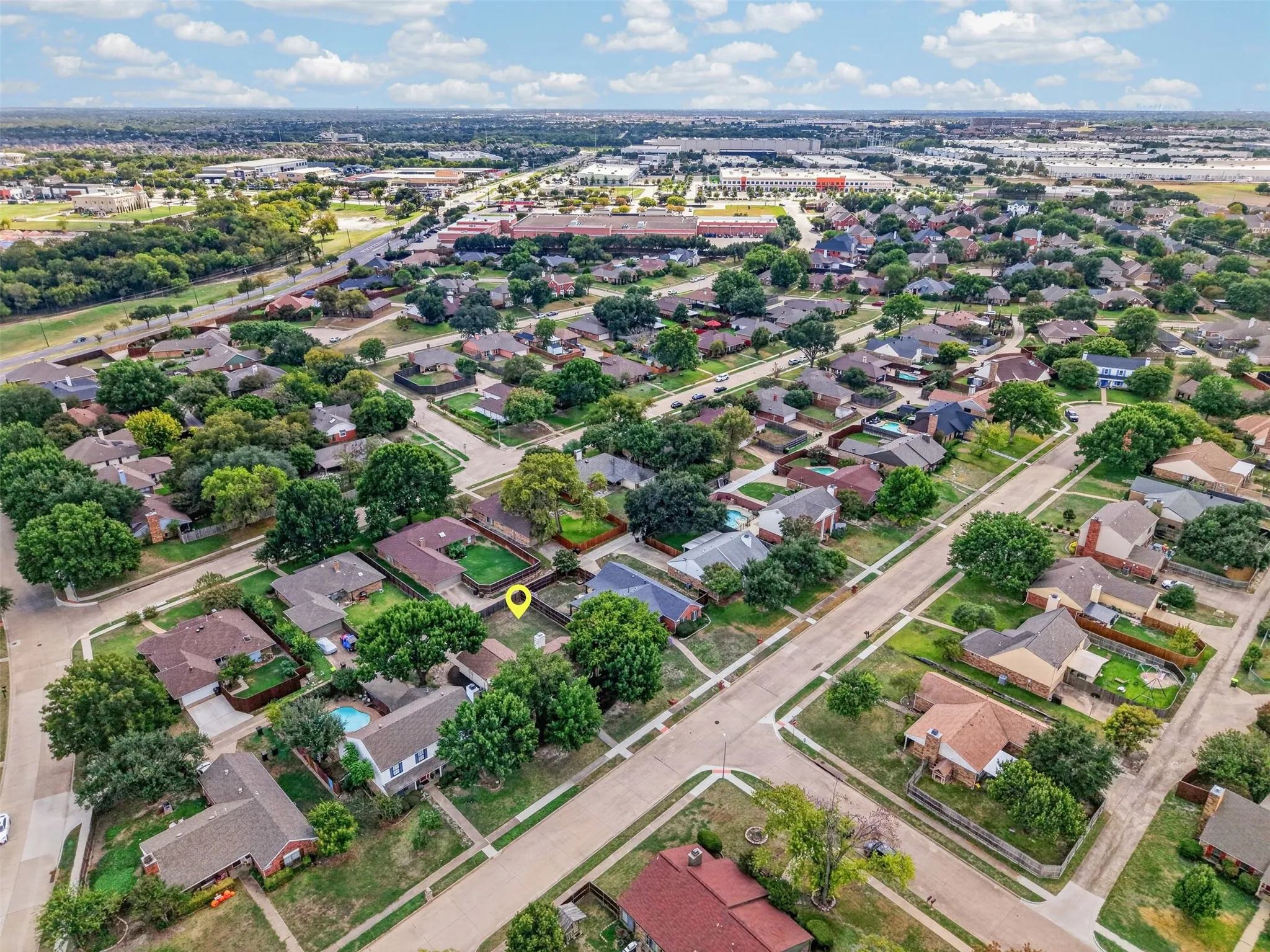 Single Family Residence For Sale in Collin County , 1600 Vera Cruz Drive, Plano, Texas 75074, 3 Bedroom, 2 Bathroom, 2 Garage spaces, 1,455 Sqft, built in 1984, mls#21413619, Real Estate Agent in Plano, Homes For Sale in Collin county, Homes For Sale in Plano, Realtor in Plano Texas, Real Estate Brokerage Independent Realty Texas, Luminita Cordes Realtor
