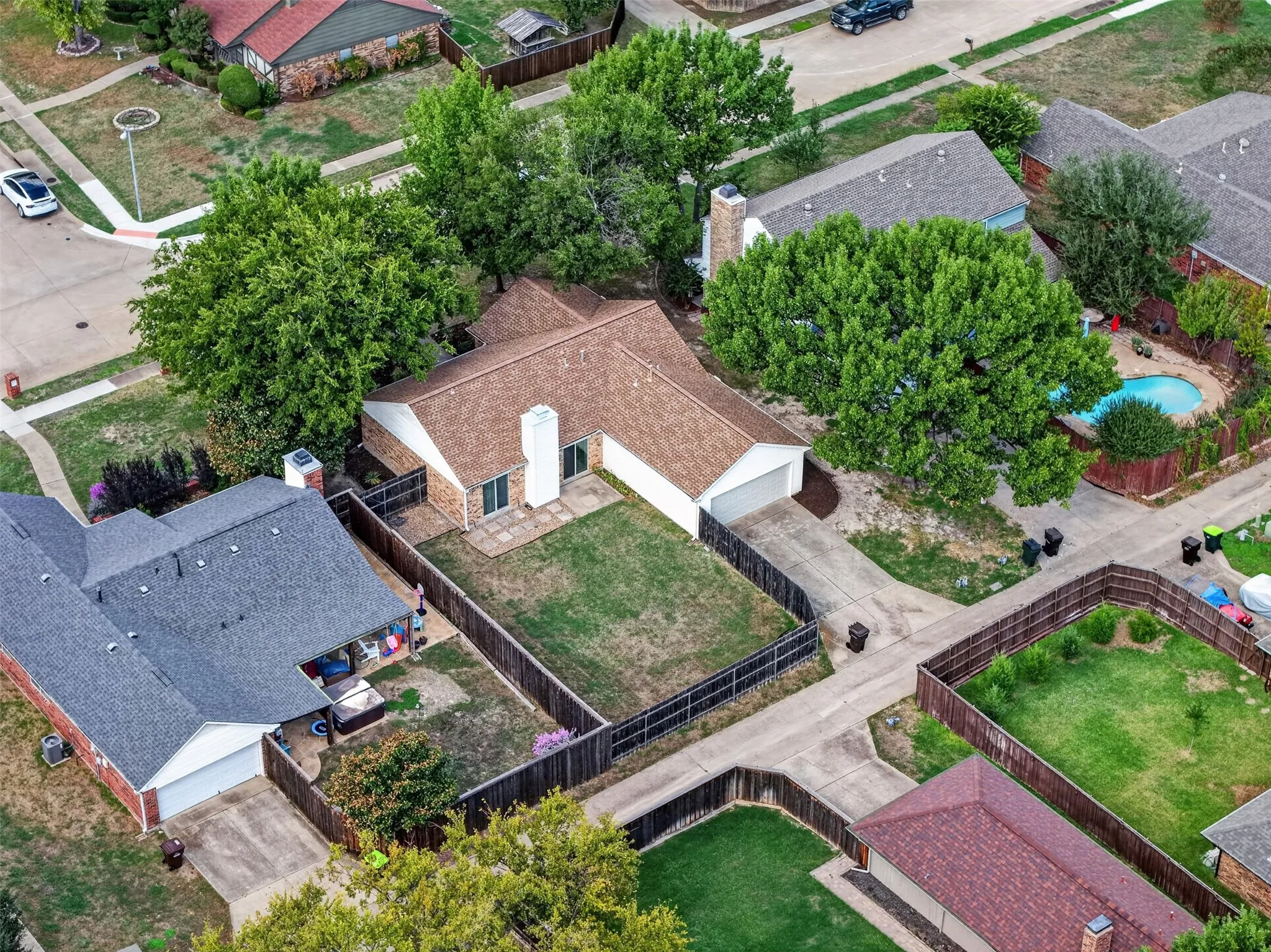 Single Family Residence For Sale in Collin County , 1600 Vera Cruz Drive, Plano, Texas 75074, 3 Bedroom, 2 Bathroom, 2 Garage spaces, 1,455 Sqft, built in 1984, mls#21413619, Real Estate Agent in Plano, Homes For Sale in Collin county, Homes For Sale in Plano, Realtor in Plano Texas, Real Estate Brokerage Independent Realty Texas, Luminita Cordes Realtor