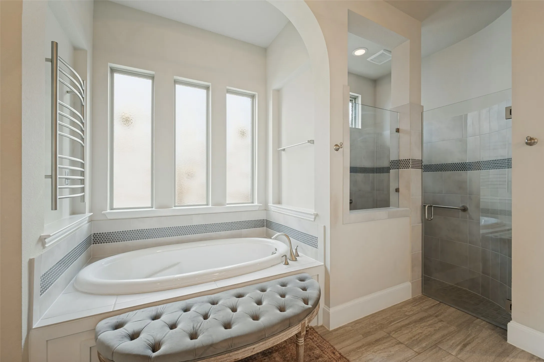 Separate Bath Tub & Shower
