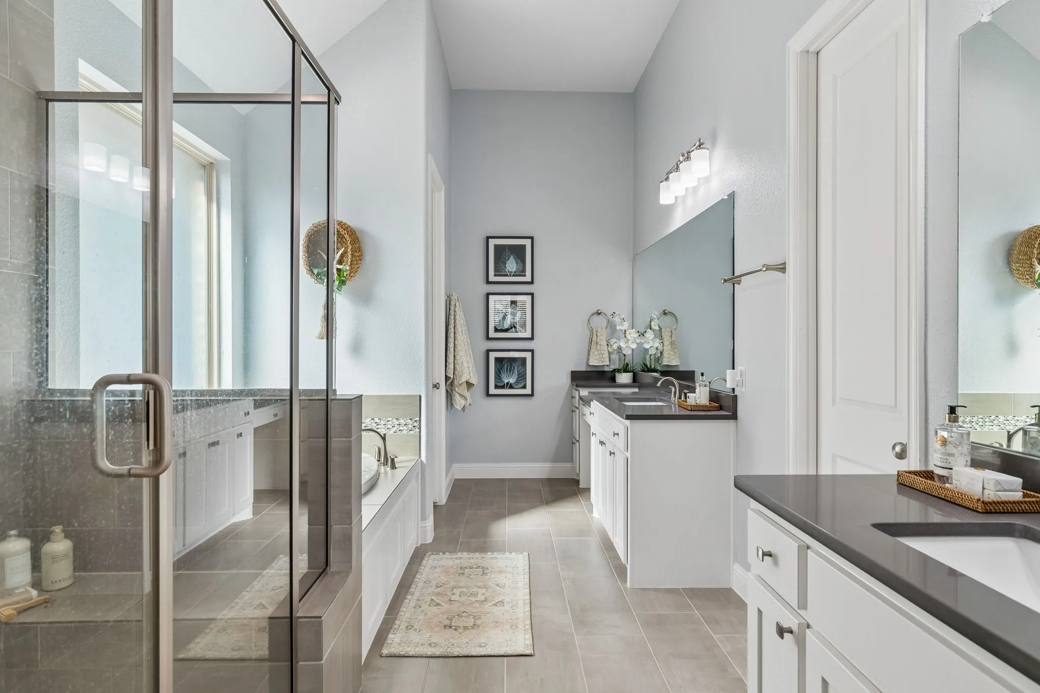 Single Family Residence For Sale in Collin County , 341 Evening Sun Drive, Prosper, Texas 75078, 3 Bedroom, 3 Bathroom, 3 Garage spaces, 2,632 Sqft, built in 2016, mls#21411759, Real Estate Agent in Prosper, Homes For Sale in Collin county, Homes For Sale in Prosper, Realtor in Prosper Texas, Real Estate Brokerage Independent Realty Texas, Luminita Cordes Realtor