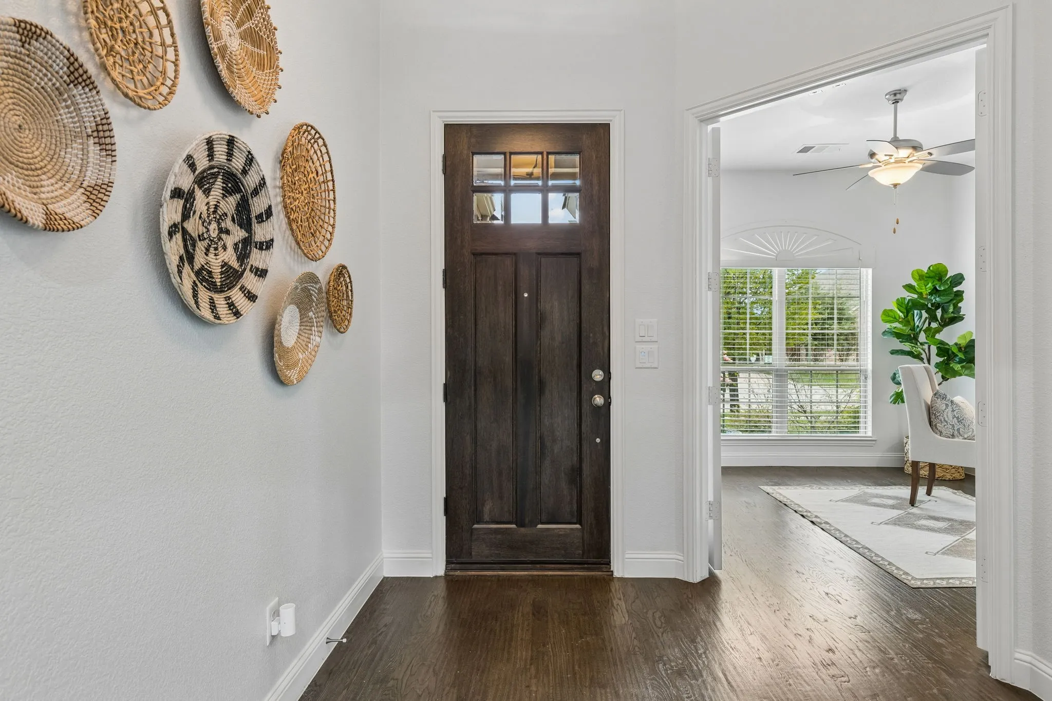 Single Family Residence For Sale in Collin County , 341 Evening Sun Drive, Prosper, Texas 75078, 3 Bedroom, 3 Bathroom, 3 Garage spaces, 2,632 Sqft, built in 2016, mls#21411759, Real Estate Agent in Prosper, Homes For Sale in Collin county, Homes For Sale in Prosper, Realtor in Prosper Texas, Real Estate Brokerage Independent Realty Texas, Luminita Cordes Realtor