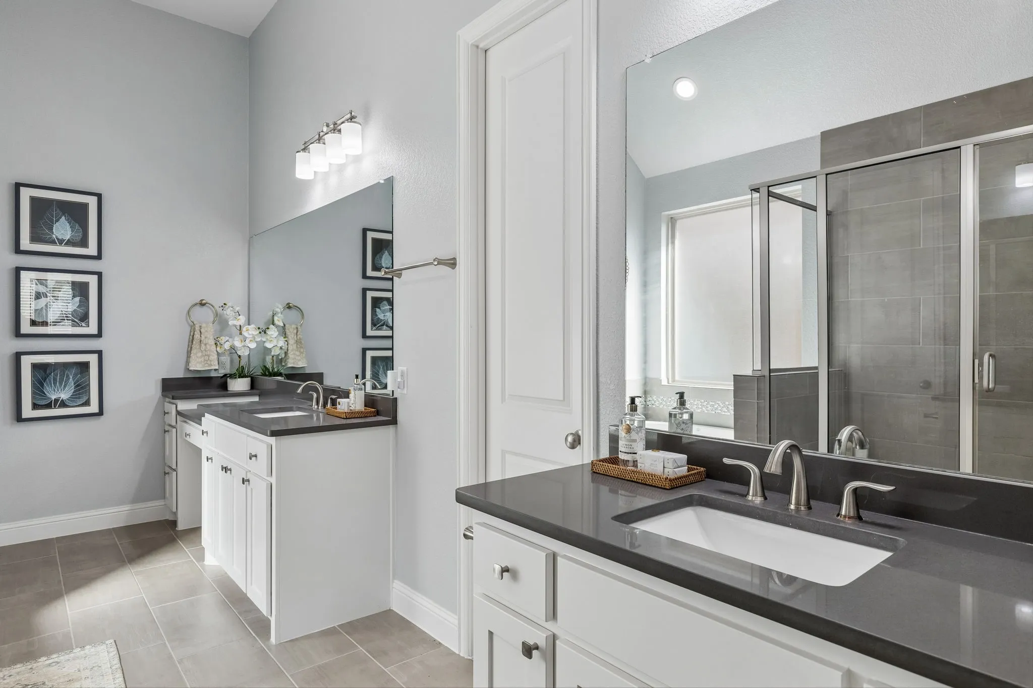 Single Family Residence For Sale in Collin County , 341 Evening Sun Drive, Prosper, Texas 75078, 3 Bedroom, 3 Bathroom, 3 Garage spaces, 2,632 Sqft, built in 2016, mls#21411759, Real Estate Agent in Prosper, Homes For Sale in Collin county, Homes For Sale in Prosper, Realtor in Prosper Texas, Real Estate Brokerage Independent Realty Texas, Luminita Cordes Realtor