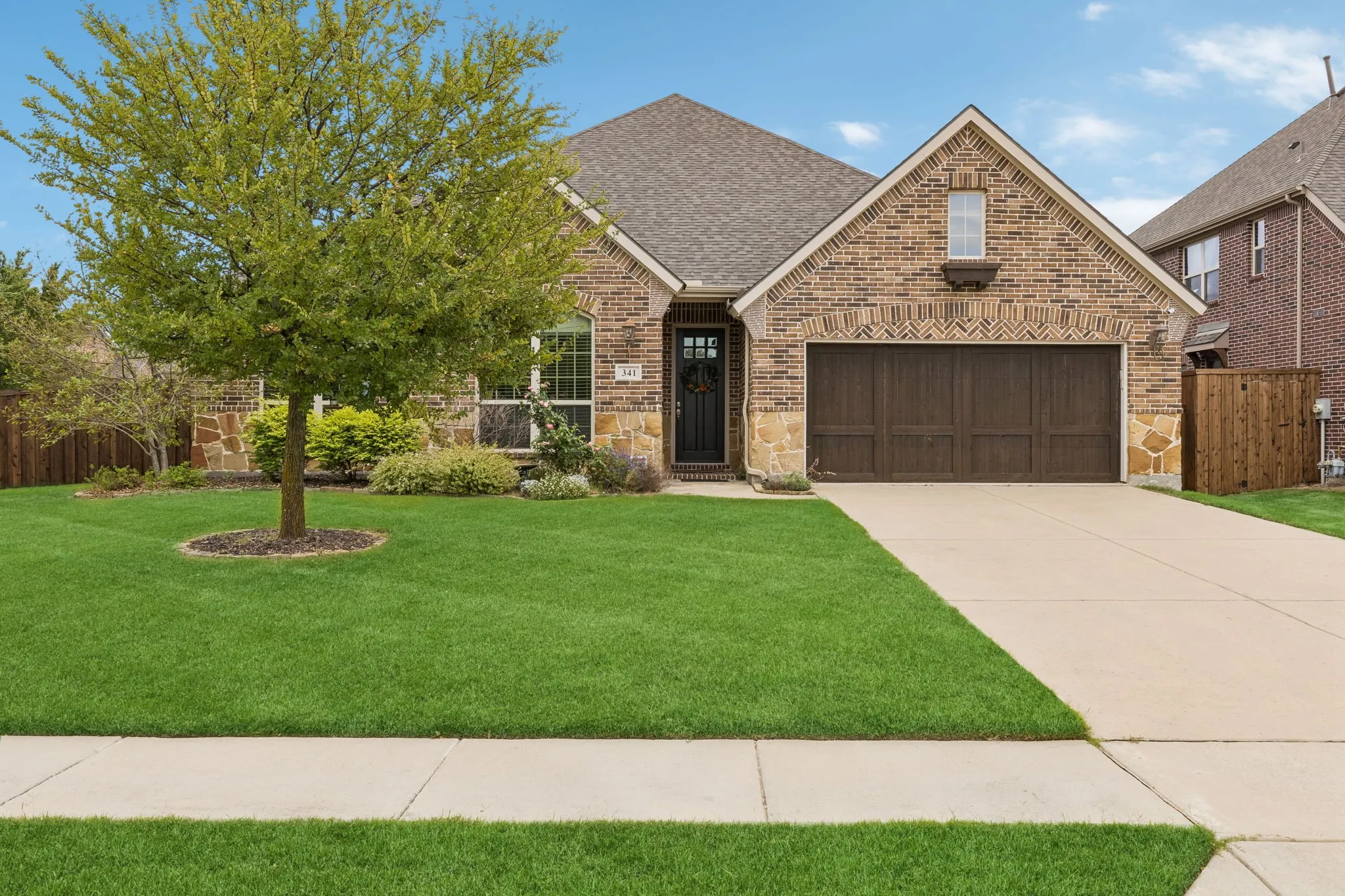 Single Family Residence For Sale in Collin County , 341 Evening Sun Drive, Prosper, Texas 75078, 3 Bedroom, 3 Bathroom, 3 Garage spaces, 2,632 Sqft, built in 2016, mls#21411759, Real Estate Agent in Prosper, Homes For Sale in Collin county, Homes For Sale in Prosper, Realtor in Prosper Texas, Real Estate Brokerage Independent Realty Texas, Luminita Cordes Realtor
