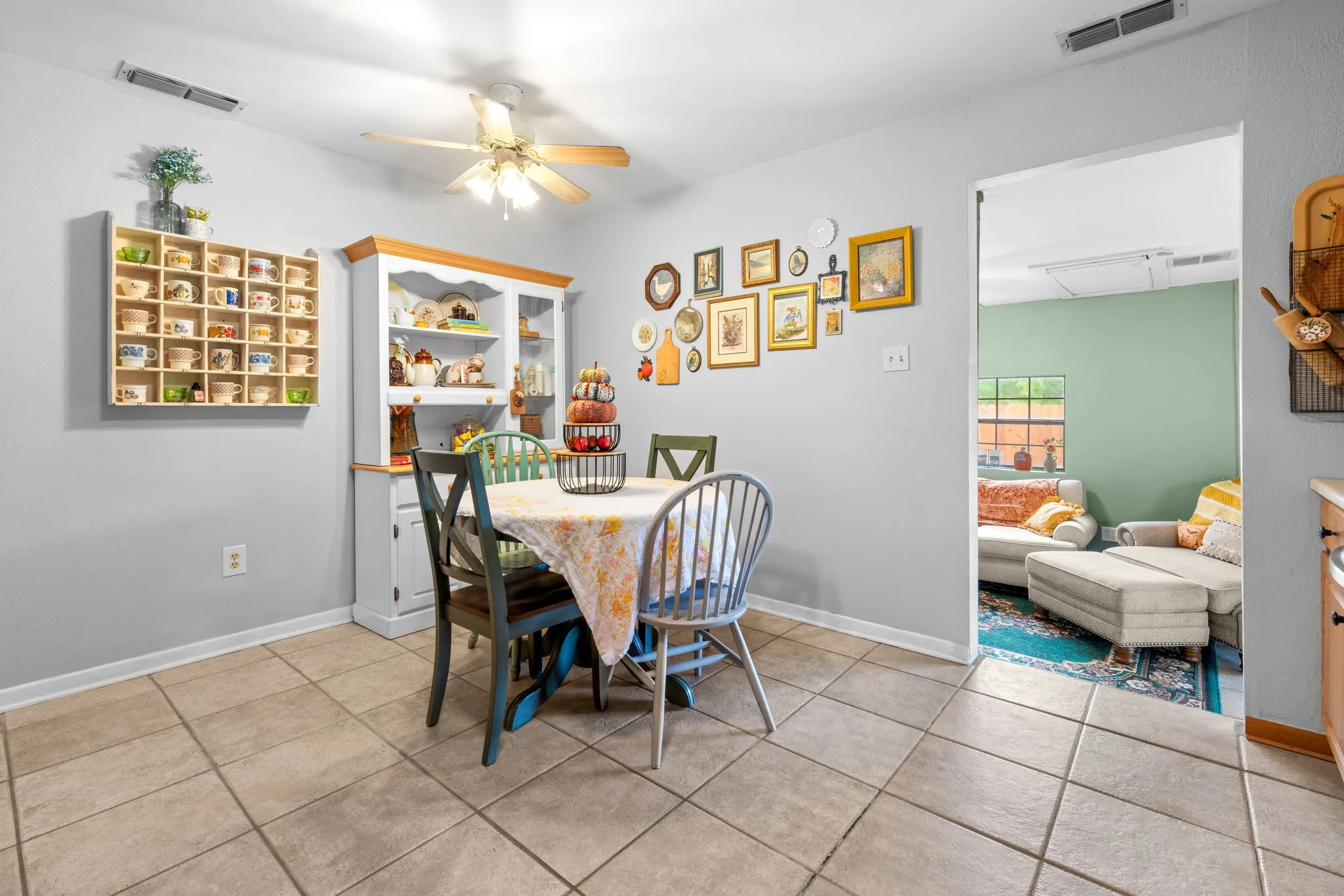 Single Family Residence For Sale in Taylor County , 1341 Lakeside Drive, Abilene, Texas 79602, 4 Bedroom, 2 Bathroom, Garage spaces, 1,476 Sqft, built in 1985, mls#21412695, Real Estate Agent in Abilene, Homes For Sale in Taylor county, Homes For Sale in Abilene, Realtor in Abilene Texas, Real Estate Brokerage Independent Realty Texas, Luminita Cordes Realtor