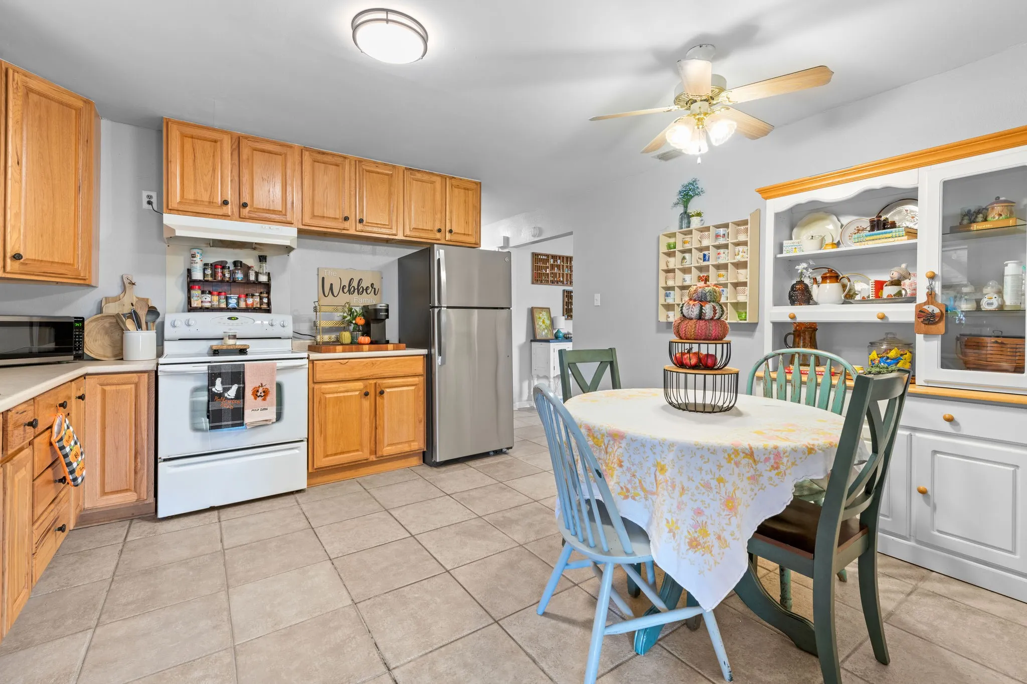 Single Family Residence For Sale in Taylor County , 1341 Lakeside Drive, Abilene, Texas 79602, 4 Bedroom, 2 Bathroom, Garage spaces, 1,476 Sqft, built in 1985, mls#21412695, Real Estate Agent in Abilene, Homes For Sale in Taylor county, Homes For Sale in Abilene, Realtor in Abilene Texas, Real Estate Brokerage Independent Realty Texas, Luminita Cordes Realtor