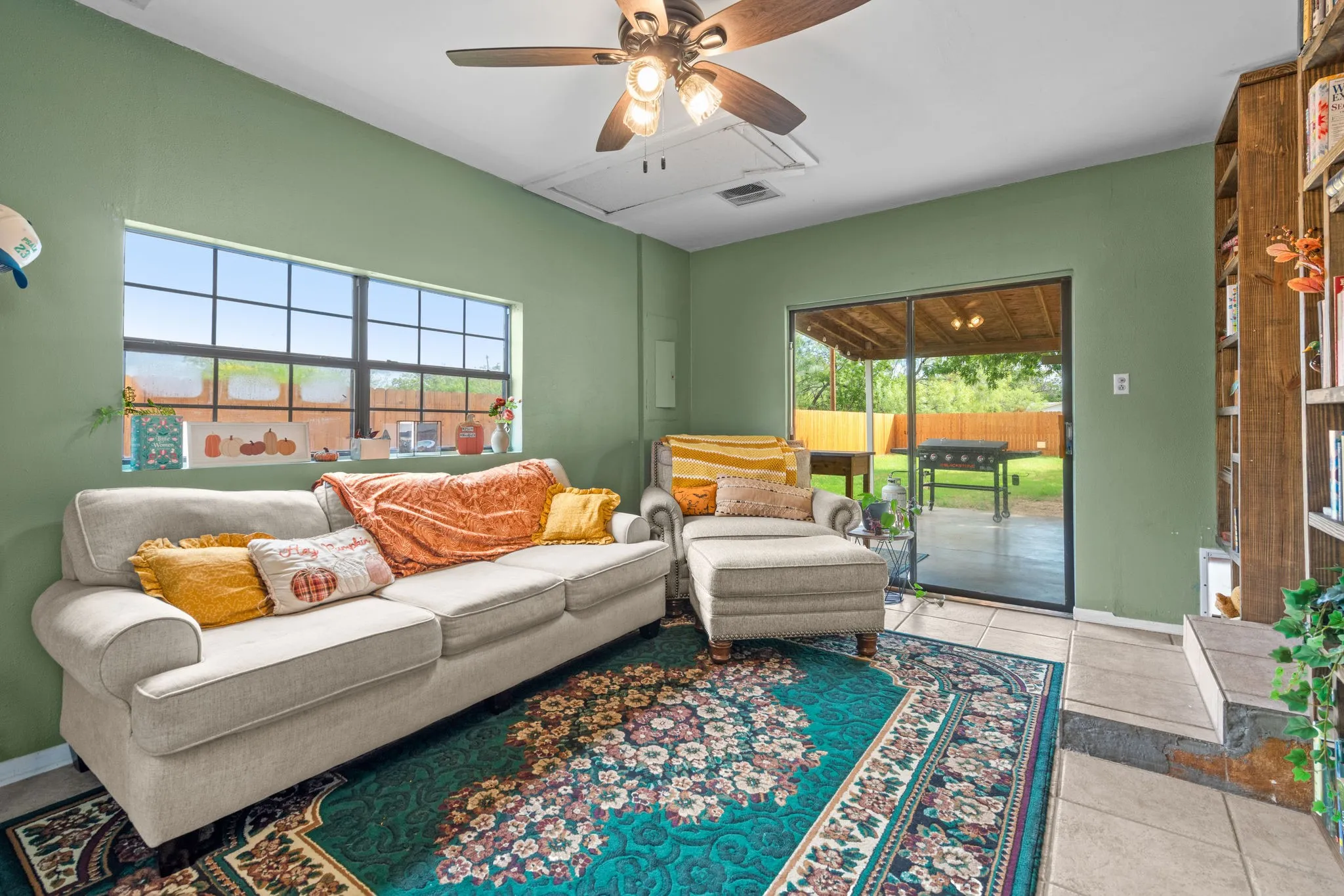 Single Family Residence For Sale in Taylor County , 1341 Lakeside Drive, Abilene, Texas 79602, 4 Bedroom, 2 Bathroom, Garage spaces, 1,476 Sqft, built in 1985, mls#21412695, Real Estate Agent in Abilene, Homes For Sale in Taylor county, Homes For Sale in Abilene, Realtor in Abilene Texas, Real Estate Brokerage Independent Realty Texas, Luminita Cordes Realtor