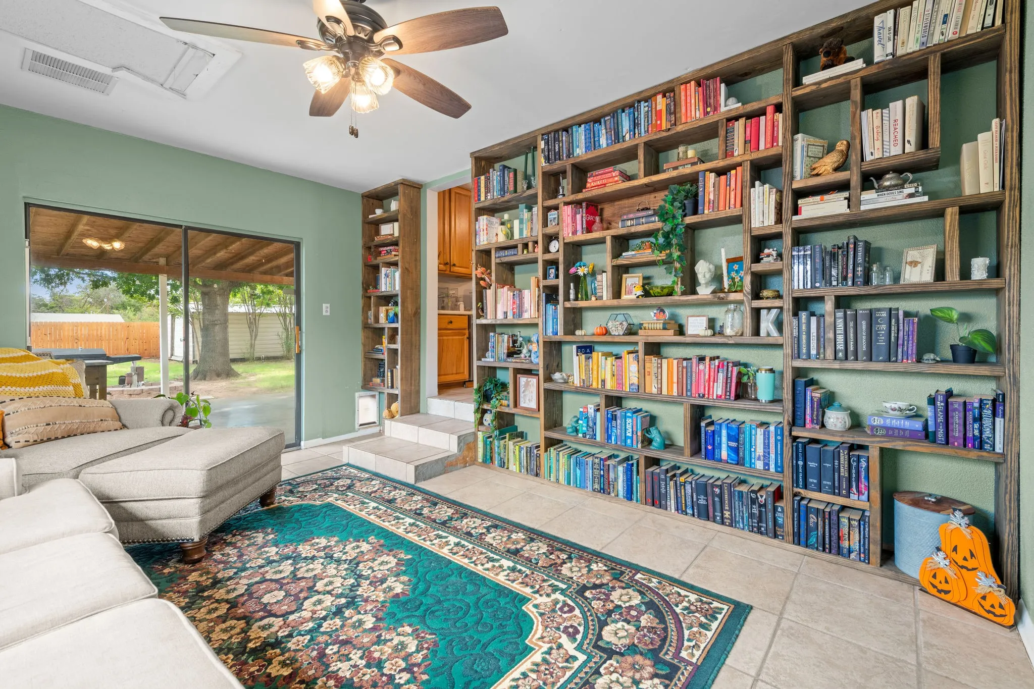 Single Family Residence For Sale in Taylor County , 1341 Lakeside Drive, Abilene, Texas 79602, 4 Bedroom, 2 Bathroom, Garage spaces, 1,476 Sqft, built in 1985, mls#21412695, Real Estate Agent in Abilene, Homes For Sale in Taylor county, Homes For Sale in Abilene, Realtor in Abilene Texas, Real Estate Brokerage Independent Realty Texas, Luminita Cordes Realtor