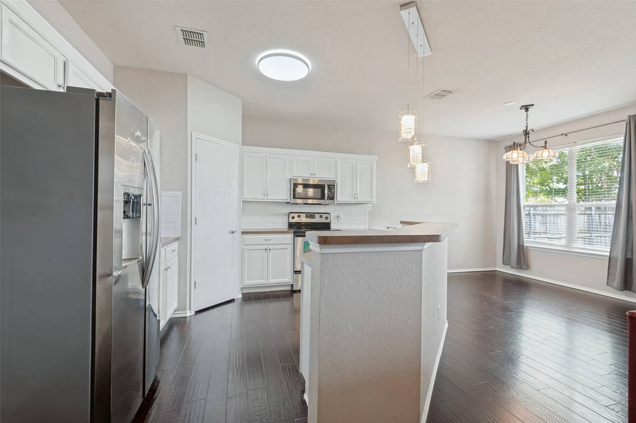 Single Family Residence For Sale