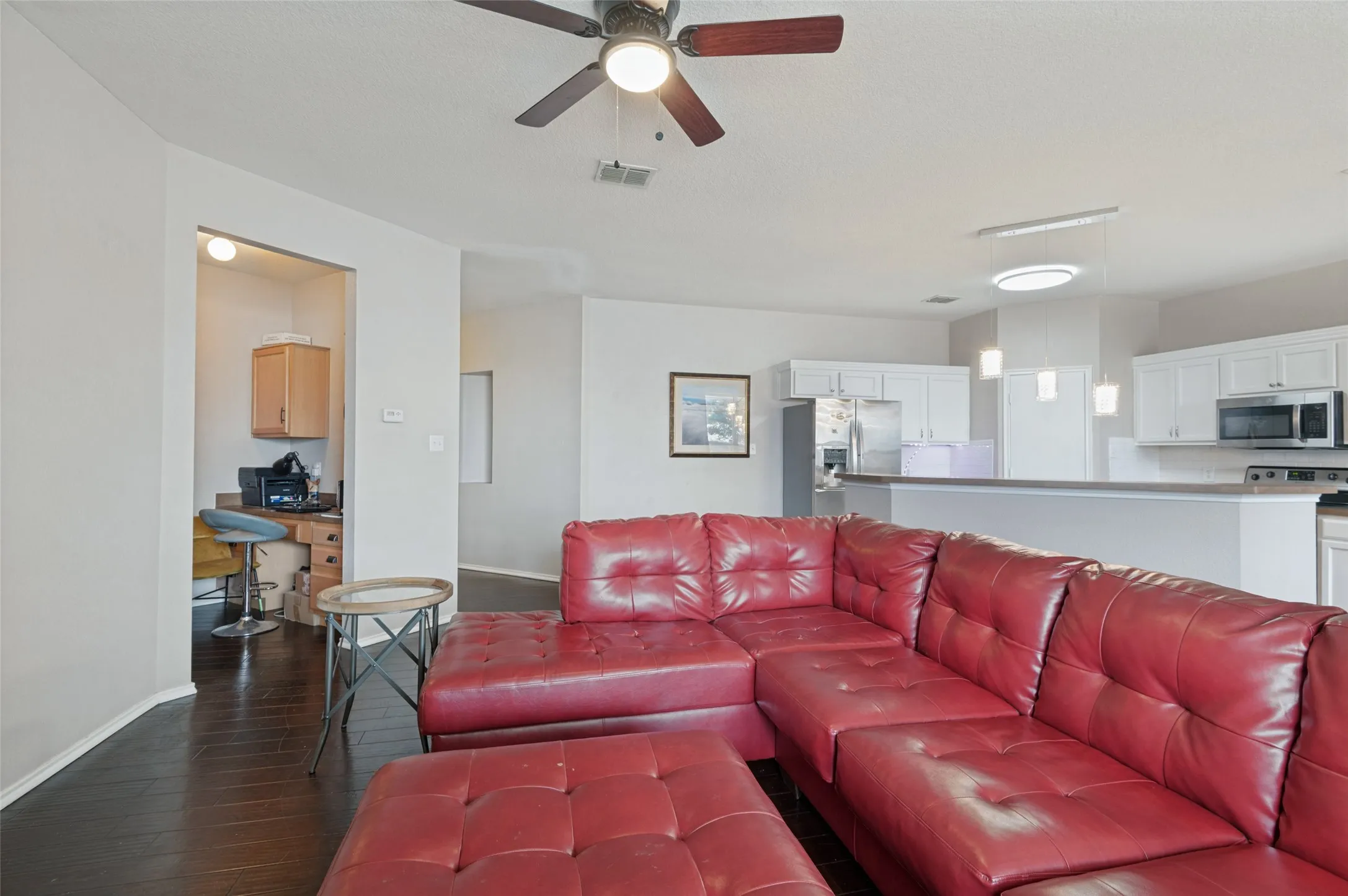 Single Family Residence For Sale in Tarrant County , 6441 Waterhill Lane, Fort Worth, Texas 76179, 3 Bedroom, 2 Bathroom, 2 Garage spaces, 1,579 Sqft, built in 2005, mls#21411695, Real Estate Agent in Fort Worth, Homes For Sale in Tarrant county, Homes For Sale in Fort Worth, Realtor in Fort Worth Texas, Real Estate Brokerage Independent Realty Texas, Luminita Cordes Realtor