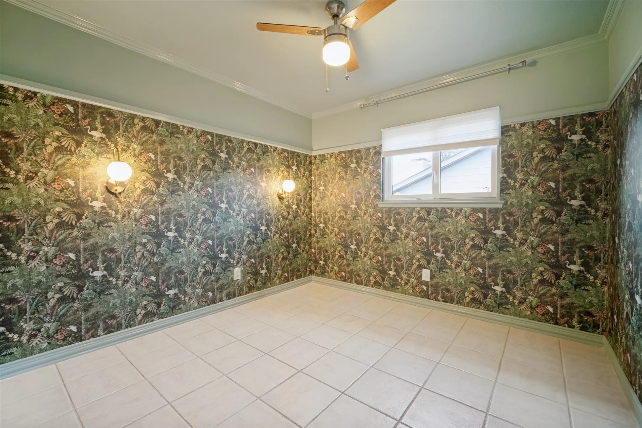 Single Family Residence For Sale in Dallas County , 6630 Town Bluff Drive, Dallas, Texas 75248, 3 Bedroom, 2 Bathroom, 2 Garage spaces, 1,828 Sqft, built in 1971, mls#21412022, Real Estate Agent in Dallas, Homes For Sale in Dallas county, Homes For Sale in Dallas, Realtor in Dallas Texas, Real Estate Brokerage Independent Realty Texas, Luminita Cordes Realtor