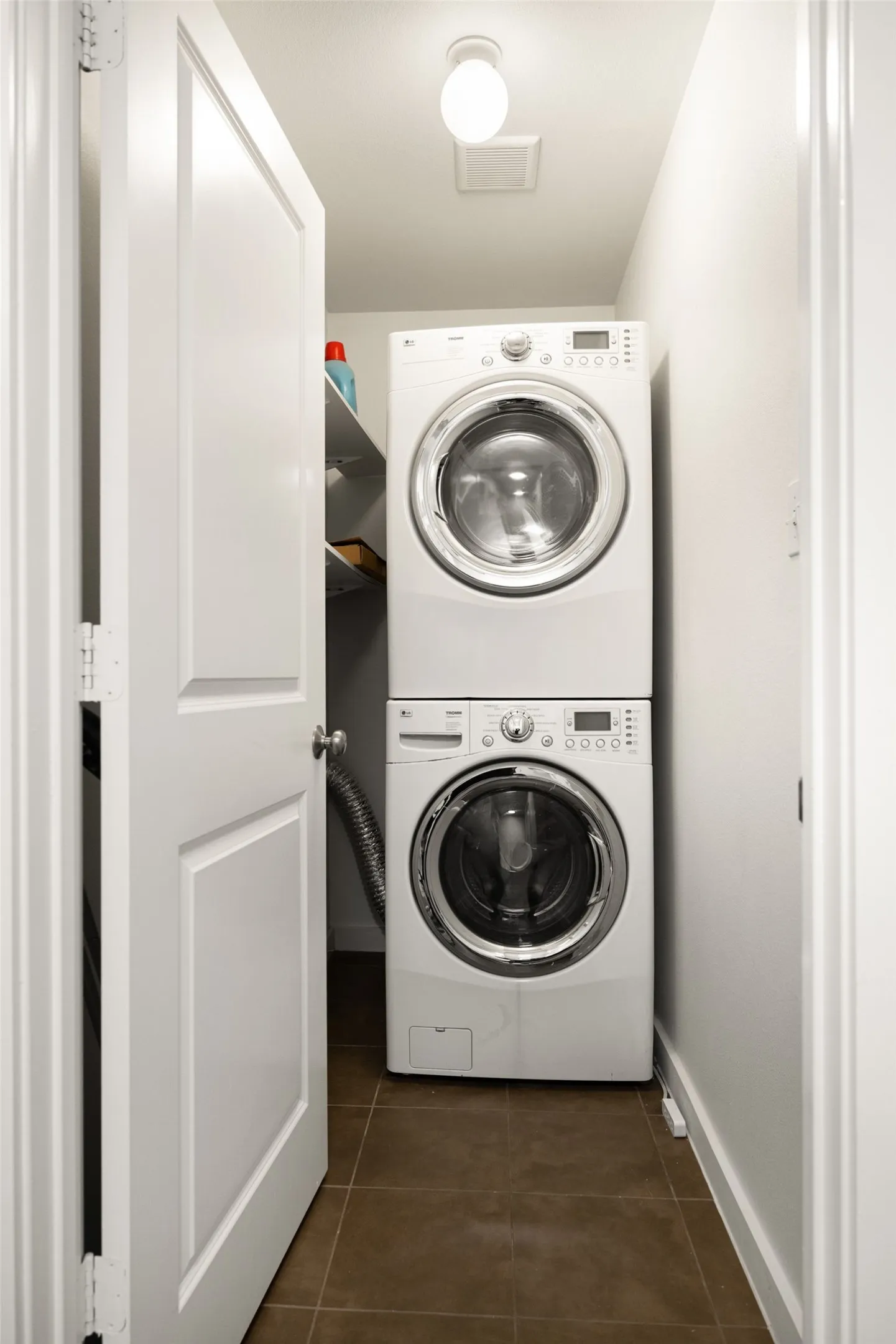 Condominium For Sale in Dallas County , 5711 Ross Avenue 6, Dallas, Texas 75206, 2 Bedroom, 3 Bathroom, 2 Garage spaces, 1,395 Sqft, built in 2007, mls#21414105, Real Estate Agent in Dallas, Homes For Sale in Dallas county, Homes For Sale in Dallas, Realtor in Dallas Texas, Real Estate Brokerage Independent Realty Texas, Luminita Cordes Realtor