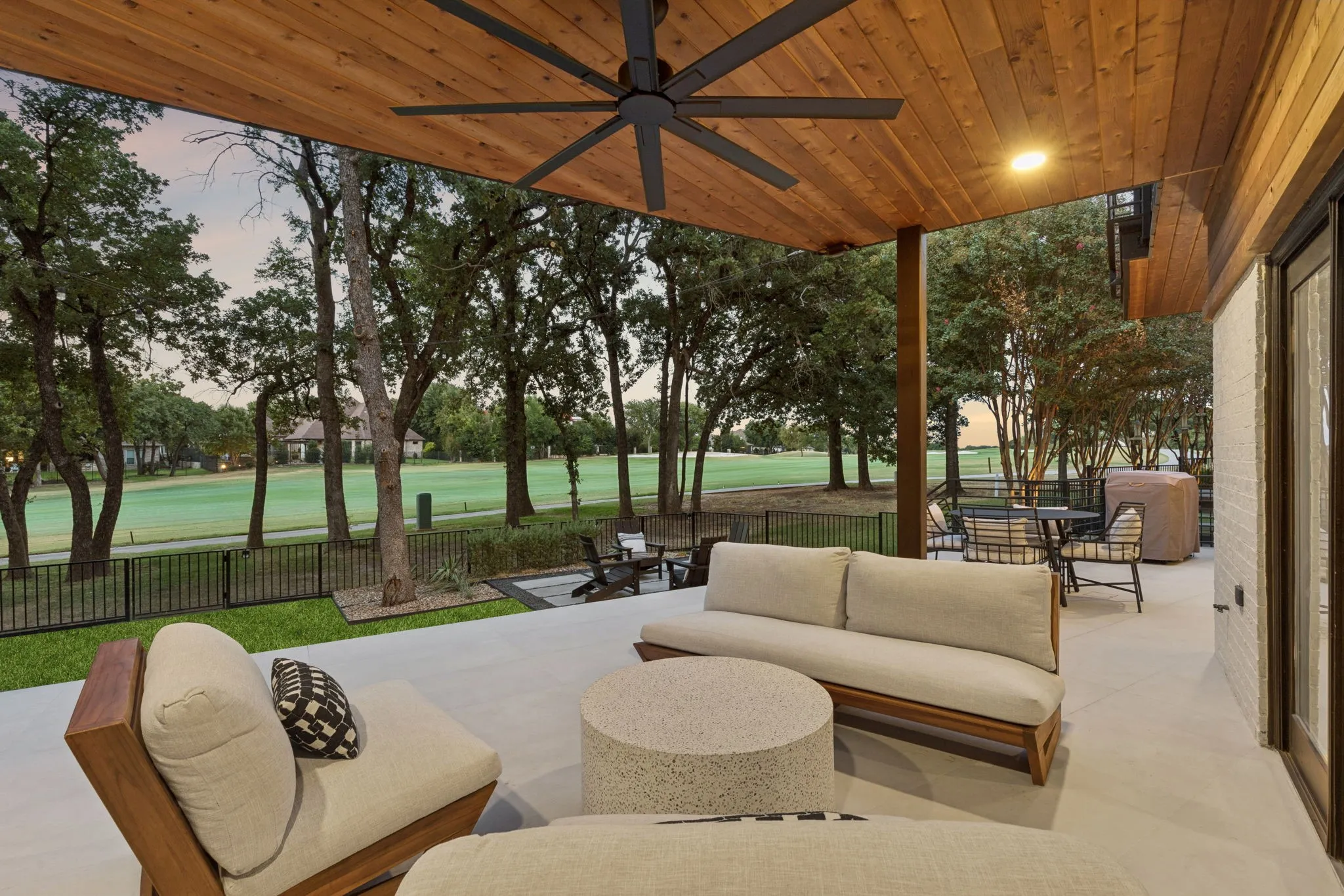 Single Family Residence For Rent in Denton County , 103 Fairway Village Drive, Trophy Club, Texas 76262, 3 Bedroom, 3 Bathroom, 2 Garage spaces, 2,022 Sqft, built in 1976, mls#21414079, Real Estate Agent in Trophy Club, Homes For Rent in Denton county, Homes For Rent in Trophy Club, Realtor in Trophy Club Texas, Real Estate Brokerage Independent Realty Texas, Luminita Cordes Realtor