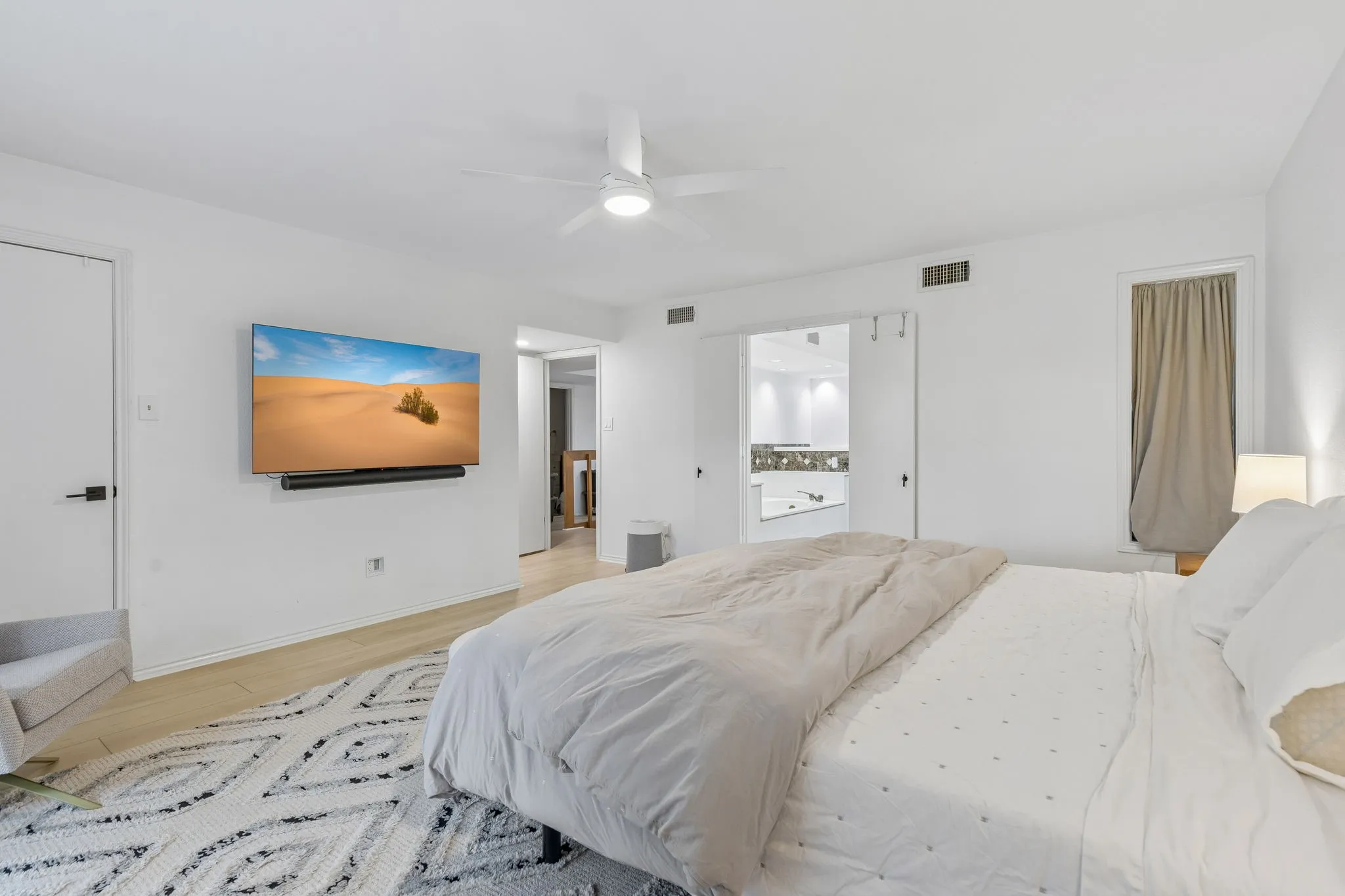 Single Family Residence For Rent in Denton County , 103 Fairway Village Drive, Trophy Club, Texas 76262, 3 Bedroom, 3 Bathroom, 2 Garage spaces, 2,022 Sqft, built in 1976, mls#21414079, Real Estate Agent in Trophy Club, Homes For Rent in Denton county, Homes For Rent in Trophy Club, Realtor in Trophy Club Texas, Real Estate Brokerage Independent Realty Texas, Luminita Cordes Realtor