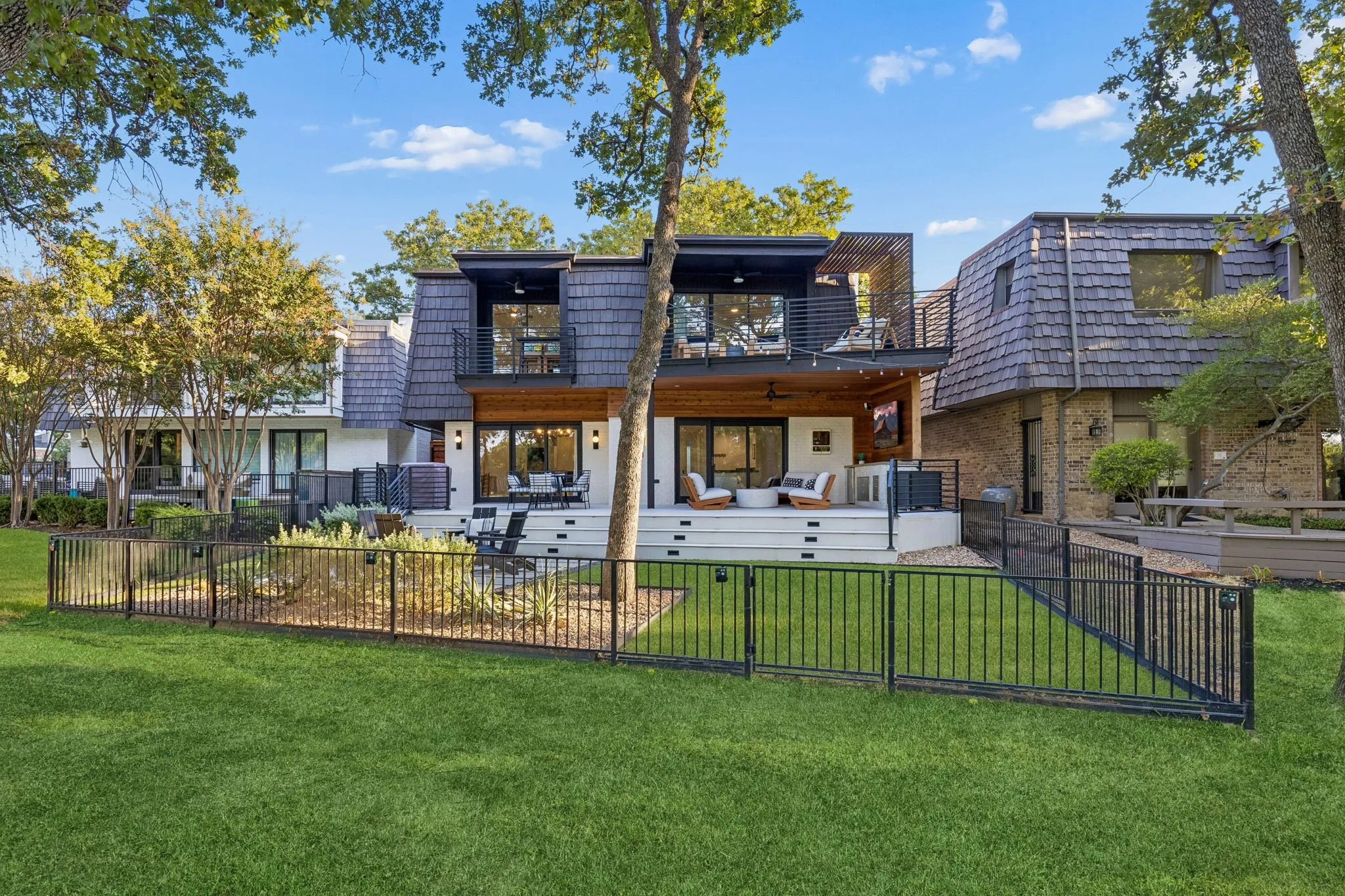 Single Family Residence For Rent in Denton County , 103 Fairway Village Drive, Trophy Club, Texas 76262, 3 Bedroom, 3 Bathroom, 2 Garage spaces, 2,022 Sqft, built in 1976, mls#21414079, Real Estate Agent in Trophy Club, Homes For Rent in Denton county, Homes For Rent in Trophy Club, Realtor in Trophy Club Texas, Real Estate Brokerage Independent Realty Texas, Luminita Cordes Realtor