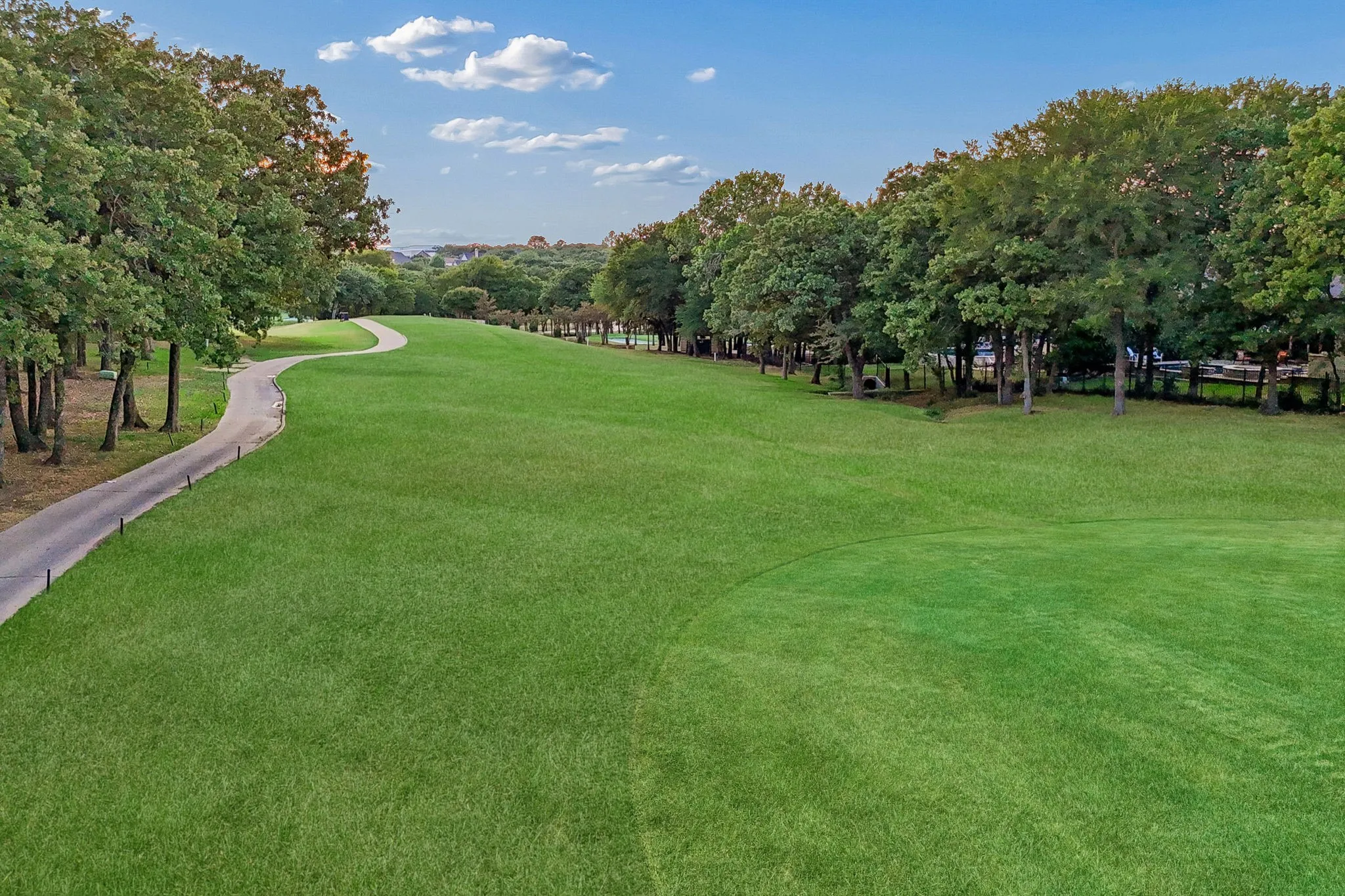 Single Family Residence For Rent in Denton County , 103 Fairway Village Drive, Trophy Club, Texas 76262, 3 Bedroom, 3 Bathroom, 2 Garage spaces, 2,022 Sqft, built in 1976, mls#21414079, Real Estate Agent in Trophy Club, Homes For Rent in Denton county, Homes For Rent in Trophy Club, Realtor in Trophy Club Texas, Real Estate Brokerage Independent Realty Texas, Luminita Cordes Realtor