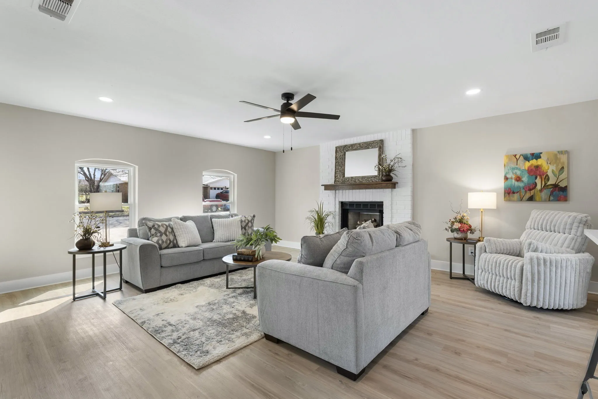 Single Family Residence For Sale in Wichita County , 2308 Doris Street, Wichita Falls, Texas 76306, 3 Bedroom, 2 Bathroom, Garage spaces, 1,491 Sqft, built in 1971, mls#21414119, Real Estate Agent in Wichita Falls, Homes For Sale in Wichita county, Homes For Sale in Wichita Falls, Realtor in Wichita Falls Texas, Real Estate Brokerage Independent Realty Texas, Luminita Cordes Realtor