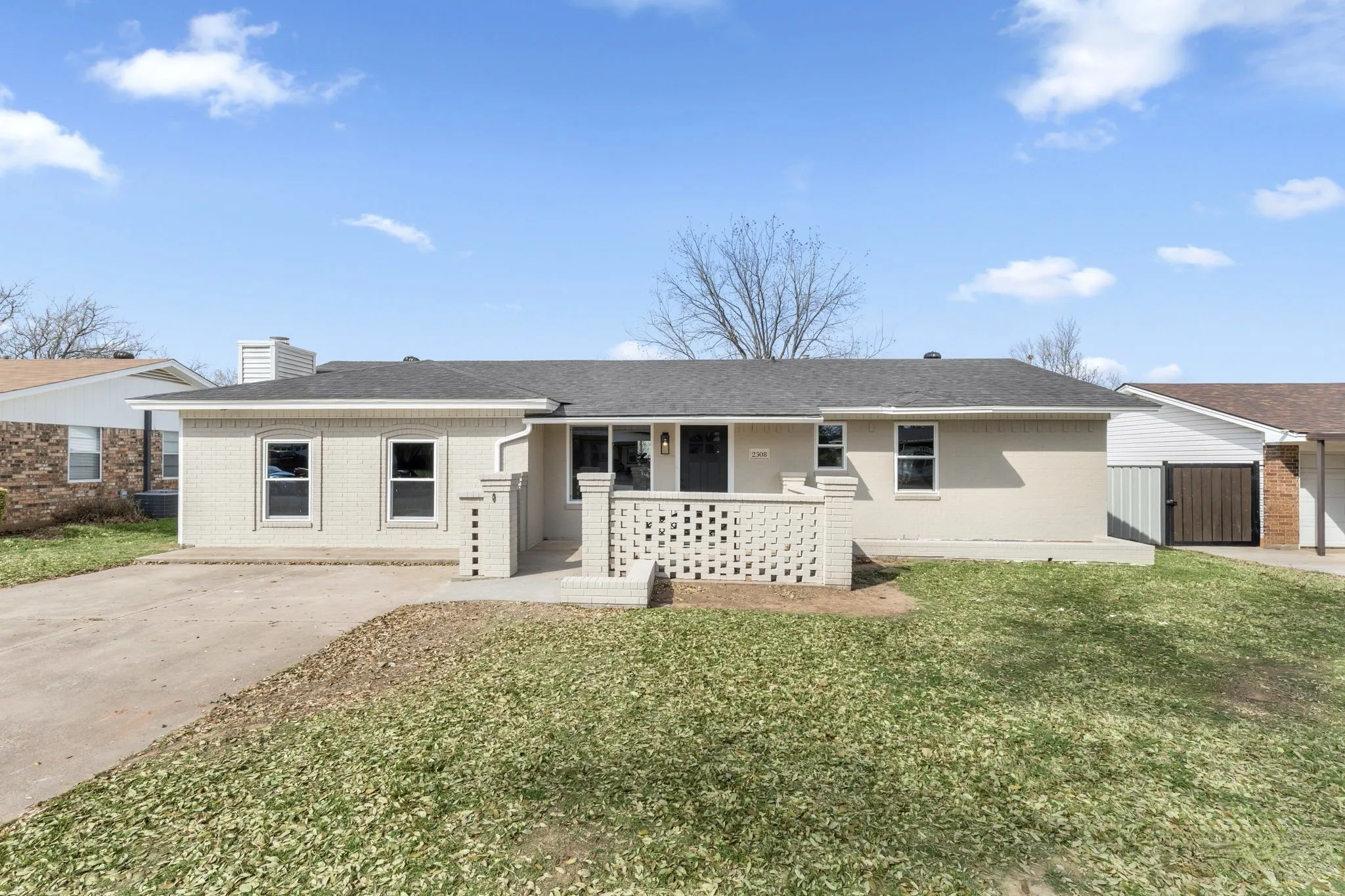 Single Family Residence For Sale in Wichita County , 2308 Doris Street, Wichita Falls, Texas 76306, 3 Bedroom, 2 Bathroom, Garage spaces, 1,491 Sqft, built in 1971, mls#21414119, Real Estate Agent in Wichita Falls, Homes For Sale in Wichita county, Homes For Sale in Wichita Falls, Realtor in Wichita Falls Texas, Real Estate Brokerage Independent Realty Texas, Luminita Cordes Realtor