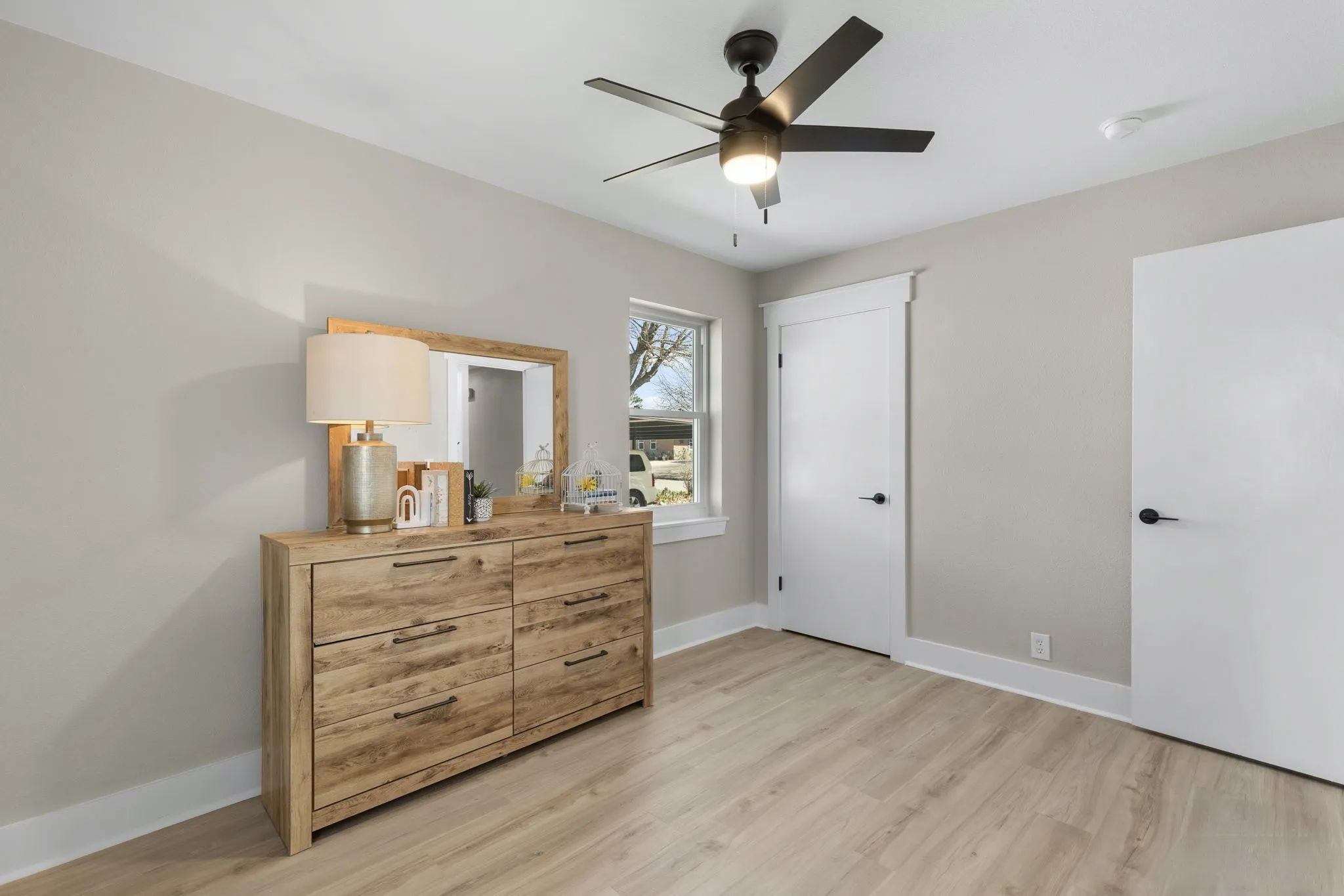 Single Family Residence For Sale in Wichita County , 2308 Doris Street, Wichita Falls, Texas 76306, 3 Bedroom, 2 Bathroom, Garage spaces, 1,491 Sqft, built in 1971, mls#21414119, Real Estate Agent in Wichita Falls, Homes For Sale in Wichita county, Homes For Sale in Wichita Falls, Realtor in Wichita Falls Texas, Real Estate Brokerage Independent Realty Texas, Luminita Cordes Realtor