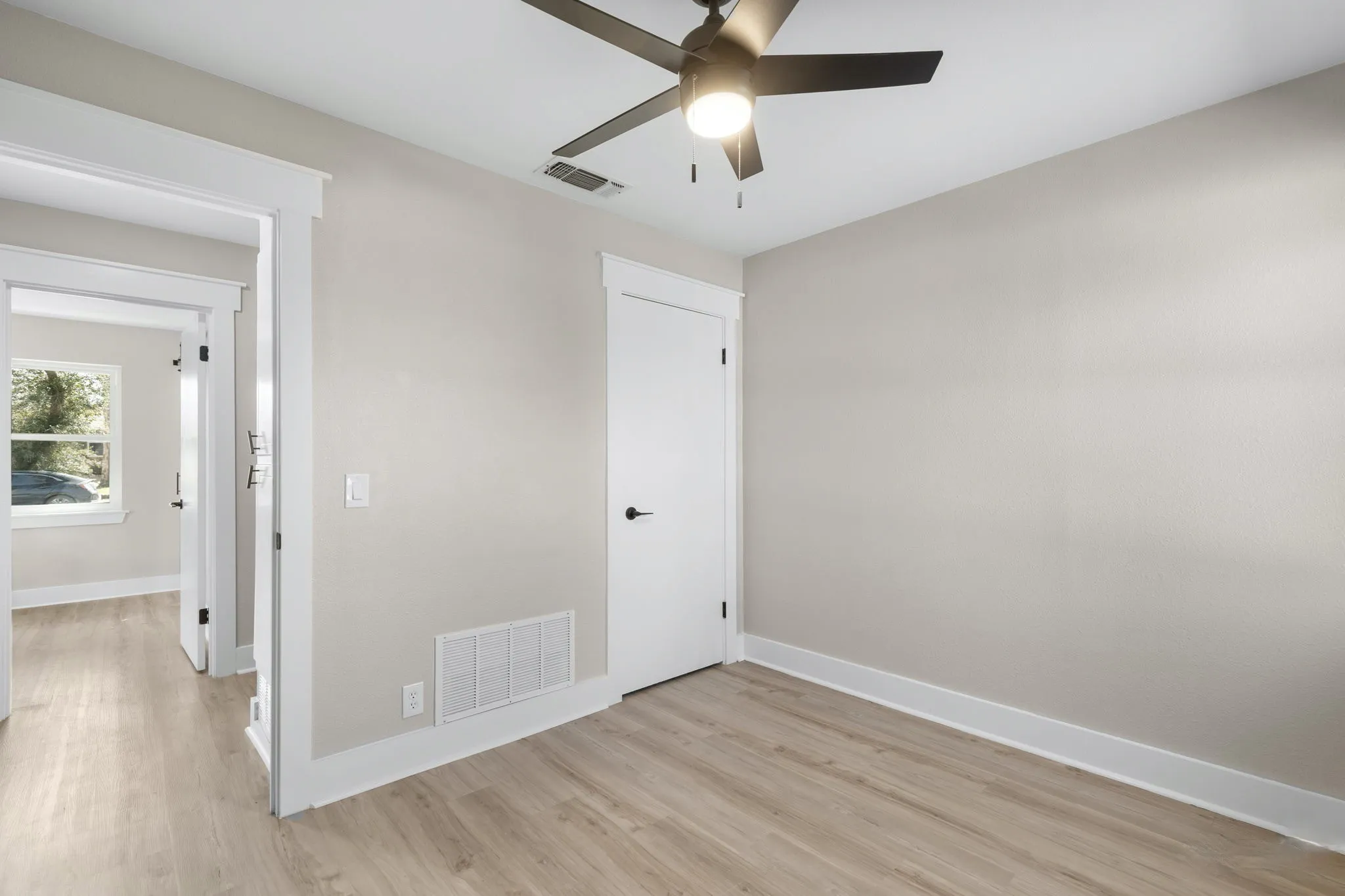 Single Family Residence For Sale in Wichita County , 2308 Doris Street, Wichita Falls, Texas 76306, 3 Bedroom, 2 Bathroom, Garage spaces, 1,491 Sqft, built in 1971, mls#21414119, Real Estate Agent in Wichita Falls, Homes For Sale in Wichita county, Homes For Sale in Wichita Falls, Realtor in Wichita Falls Texas, Real Estate Brokerage Independent Realty Texas, Luminita Cordes Realtor