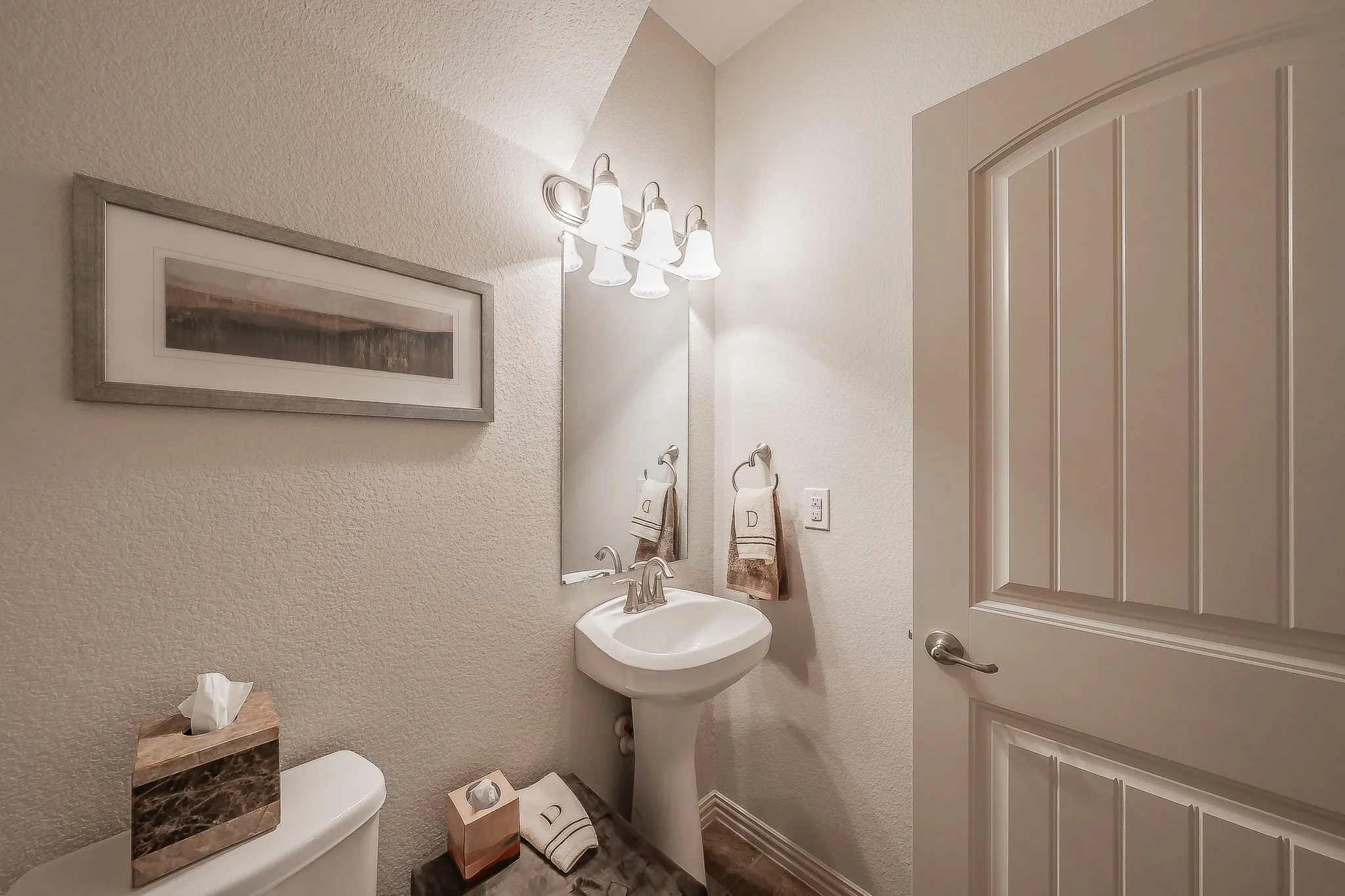 Townhouse For Sale in Tarrant County , 2933 Peyton Brook Drive, Fort Worth, Texas 76137, 3 Bedroom, 3 Bathroom, 2 Garage spaces, 1,491 Sqft, built in 2015, mls#21414160, Real Estate Agent in Fort Worth, Homes For Sale in Tarrant county, Homes For Sale in Fort Worth, Realtor in Fort Worth Texas, Real Estate Brokerage Independent Realty Texas, Luminita Cordes Realtor