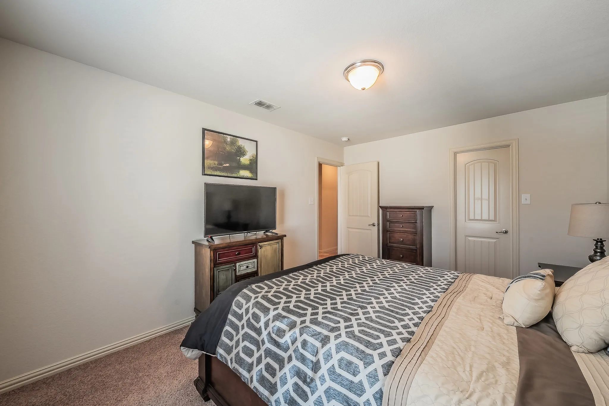Townhouse For Sale in Tarrant County , 2933 Peyton Brook Drive, Fort Worth, Texas 76137, 3 Bedroom, 3 Bathroom, 2 Garage spaces, 1,491 Sqft, built in 2015, mls#21414160, Real Estate Agent in Fort Worth, Homes For Sale in Tarrant county, Homes For Sale in Fort Worth, Realtor in Fort Worth Texas, Real Estate Brokerage Independent Realty Texas, Luminita Cordes Realtor