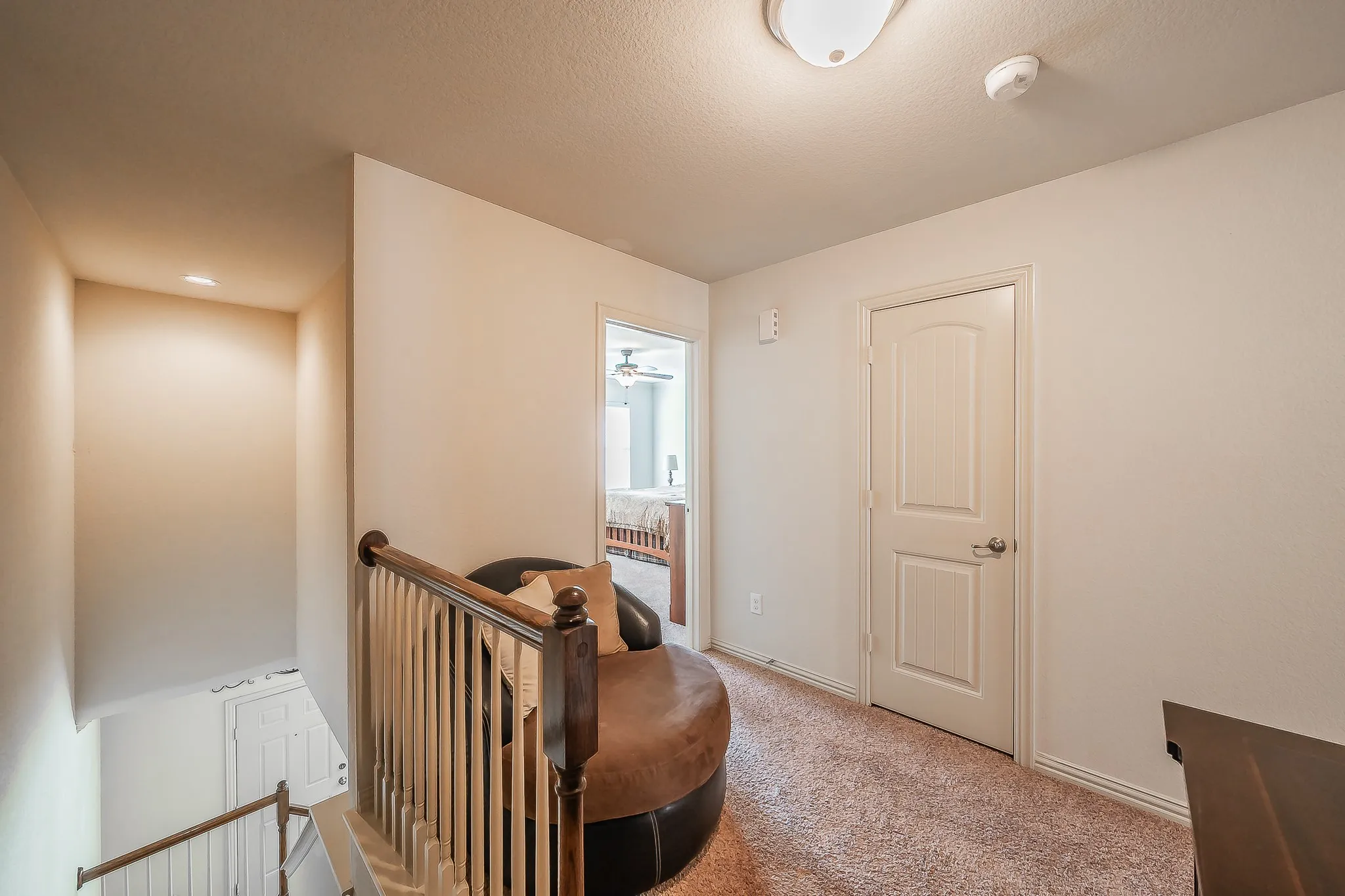 Townhouse For Sale in Tarrant County , 2933 Peyton Brook Drive, Fort Worth, Texas 76137, 3 Bedroom, 3 Bathroom, 2 Garage spaces, 1,491 Sqft, built in 2015, mls#21414160, Real Estate Agent in Fort Worth, Homes For Sale in Tarrant county, Homes For Sale in Fort Worth, Realtor in Fort Worth Texas, Real Estate Brokerage Independent Realty Texas, Luminita Cordes Realtor