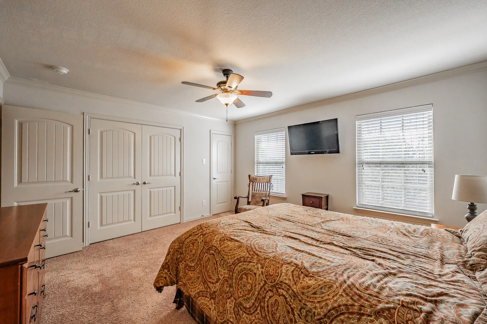 Townhouse For Sale in Tarrant County , 2933 Peyton Brook Drive, Fort Worth, Texas 76137, 3 Bedroom, 3 Bathroom, 2 Garage spaces, 1,491 Sqft, built in 2015, mls#21414160, Real Estate Agent in Fort Worth, Homes For Sale in Tarrant county, Homes For Sale in Fort Worth, Realtor in Fort Worth Texas, Real Estate Brokerage Independent Realty Texas, Luminita Cordes Realtor